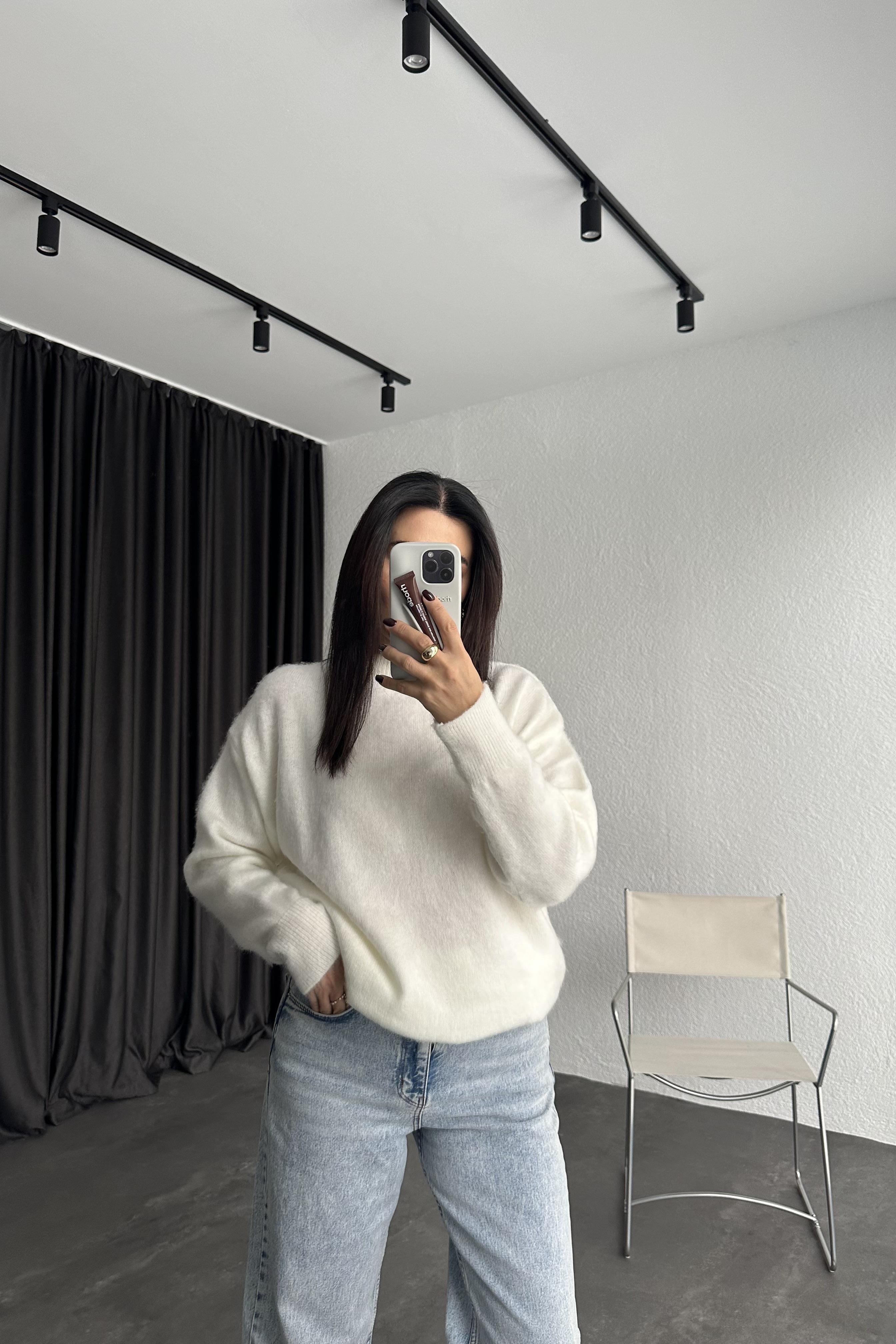 Ekru Marka Model Bisiklet Yaka Şardonlu Basic Triko Kazak 