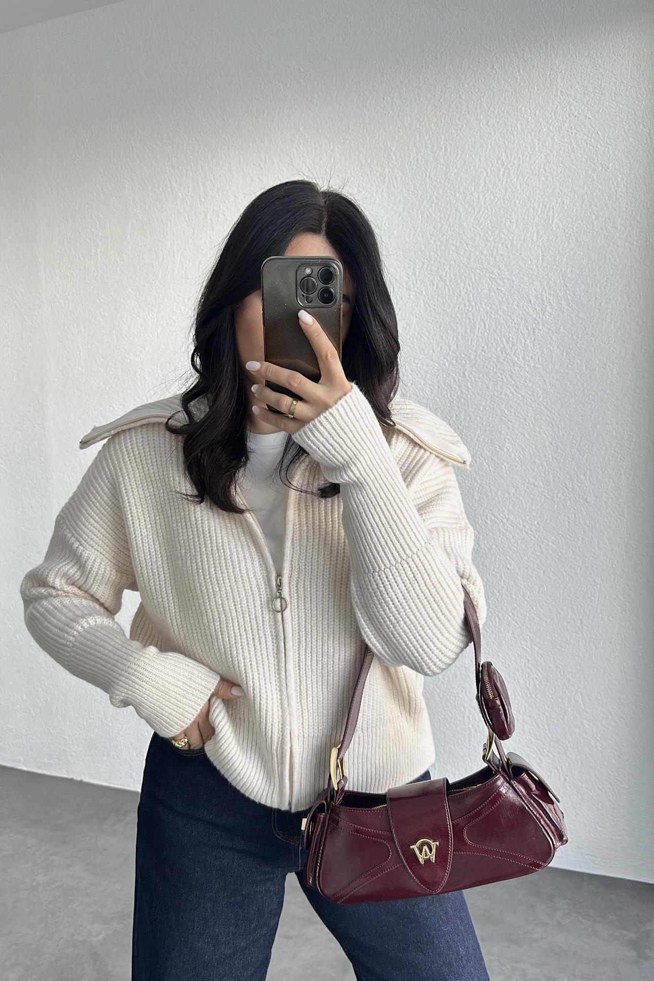 Ekru Şal Yaka Fermuarlı Hırka