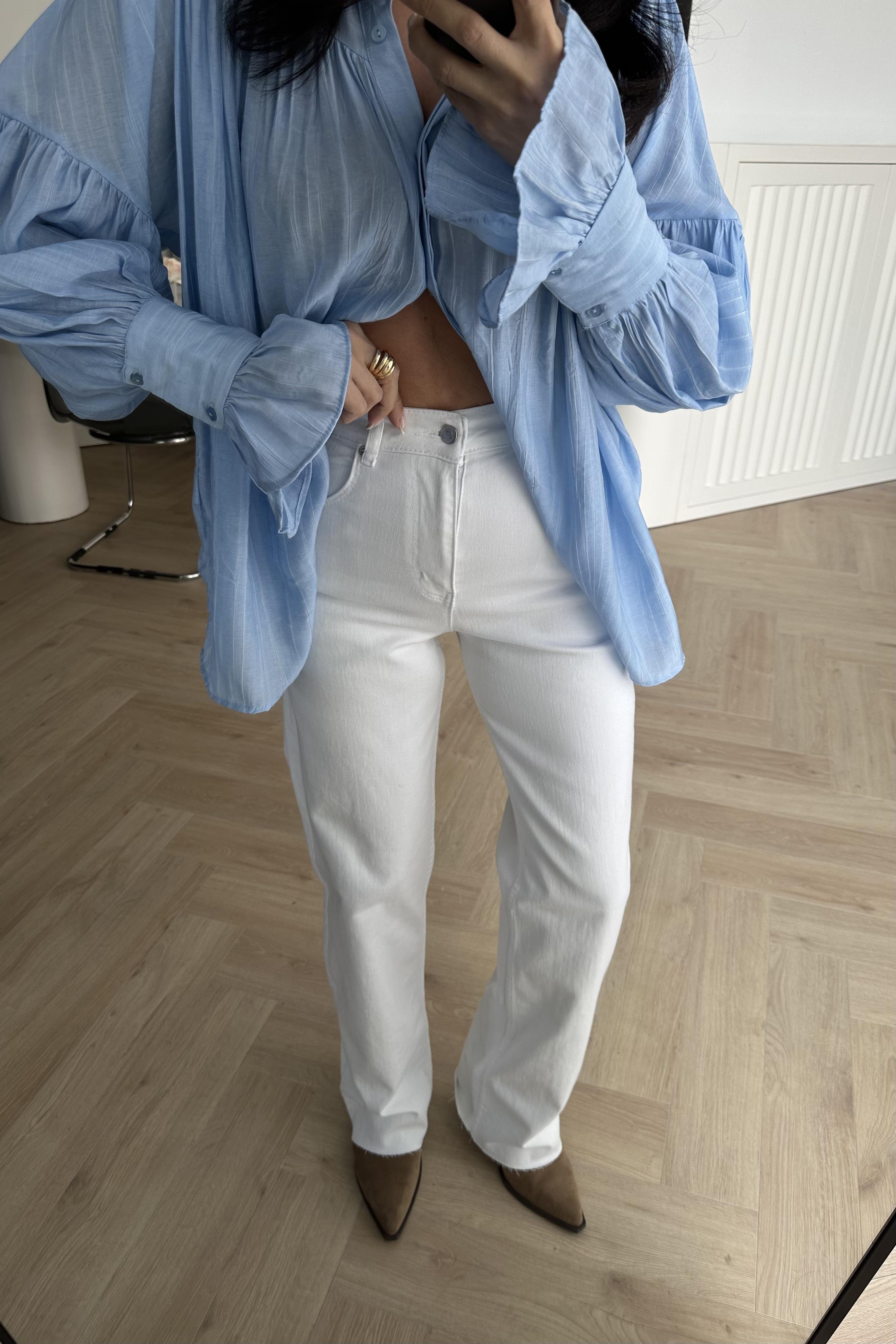 Ekru Straight Fit Jean 