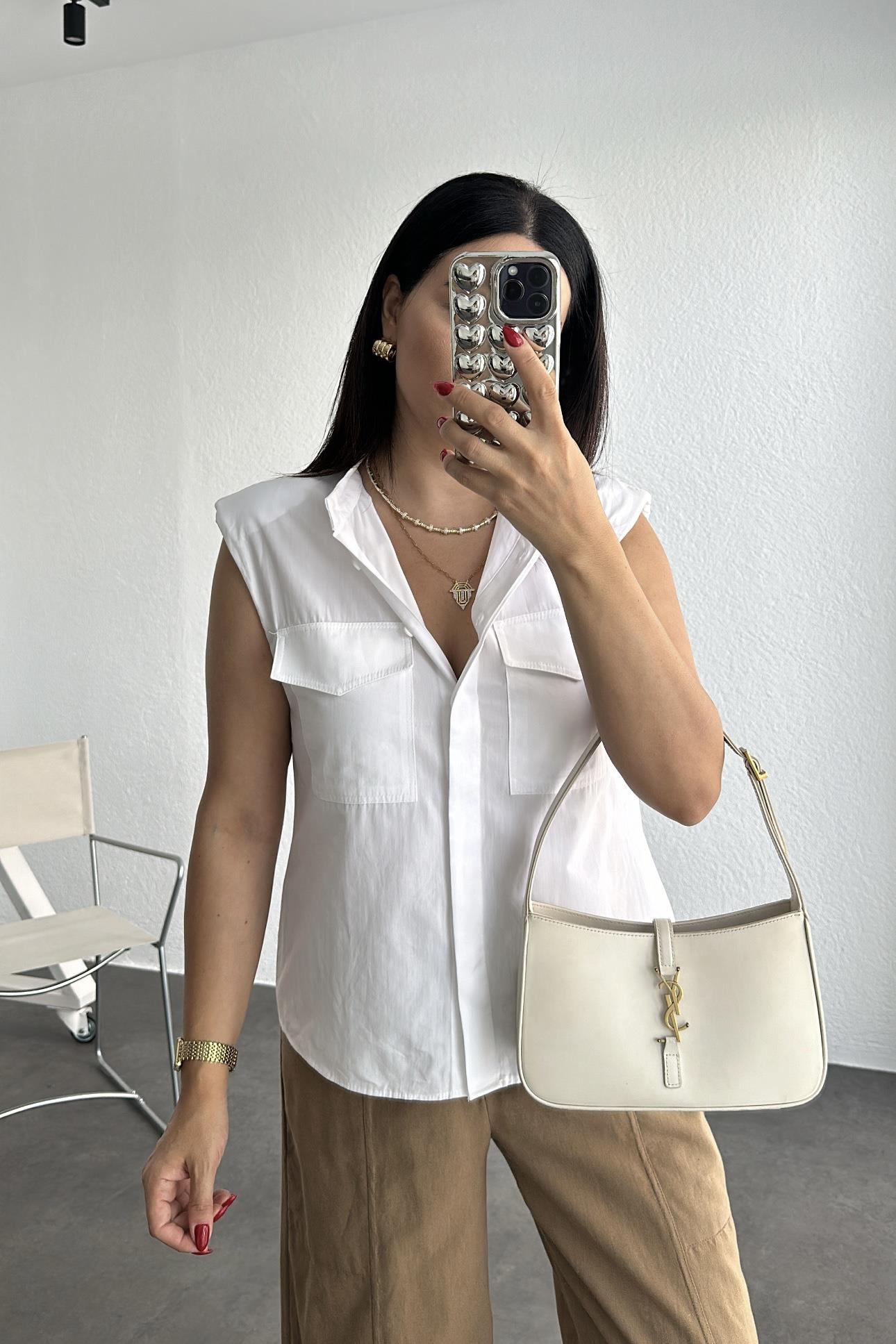 Ekru Vatkalı Ceplı Poplin Kısa Gömlek