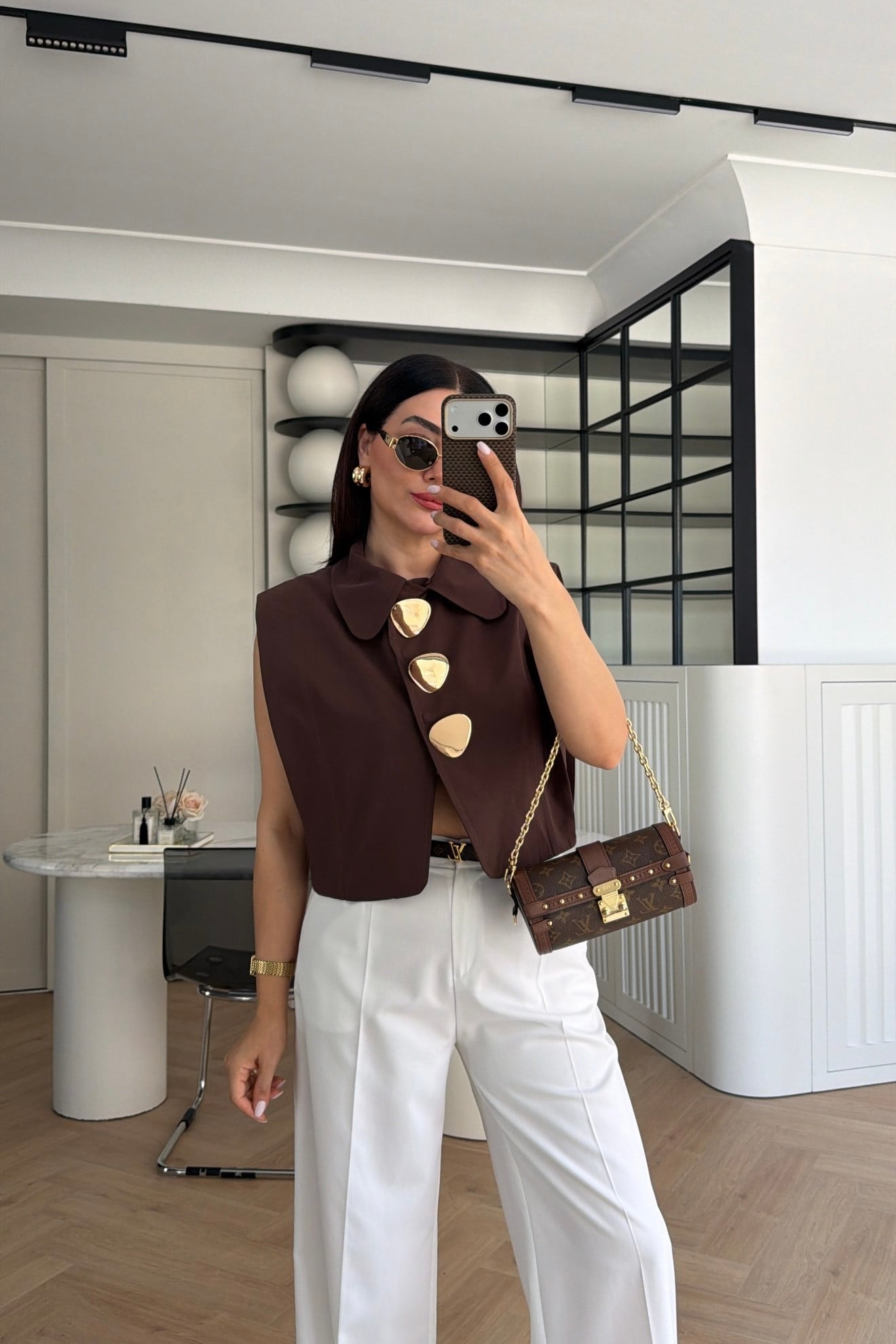 GOLD DÜĞME DETAYLI CROP YELEK KAHVE 