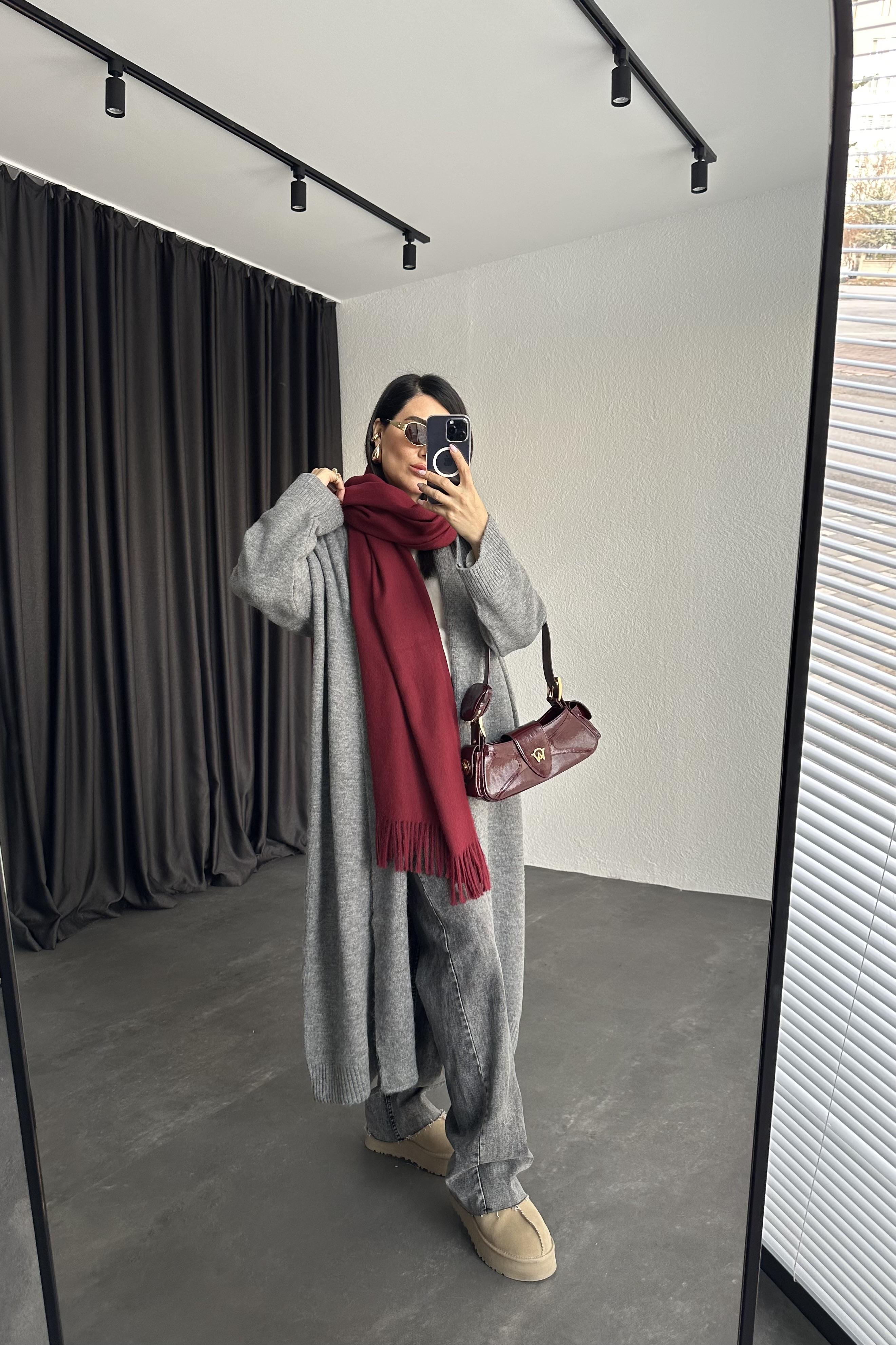 Gri Şal Yaka Uzun Hırka