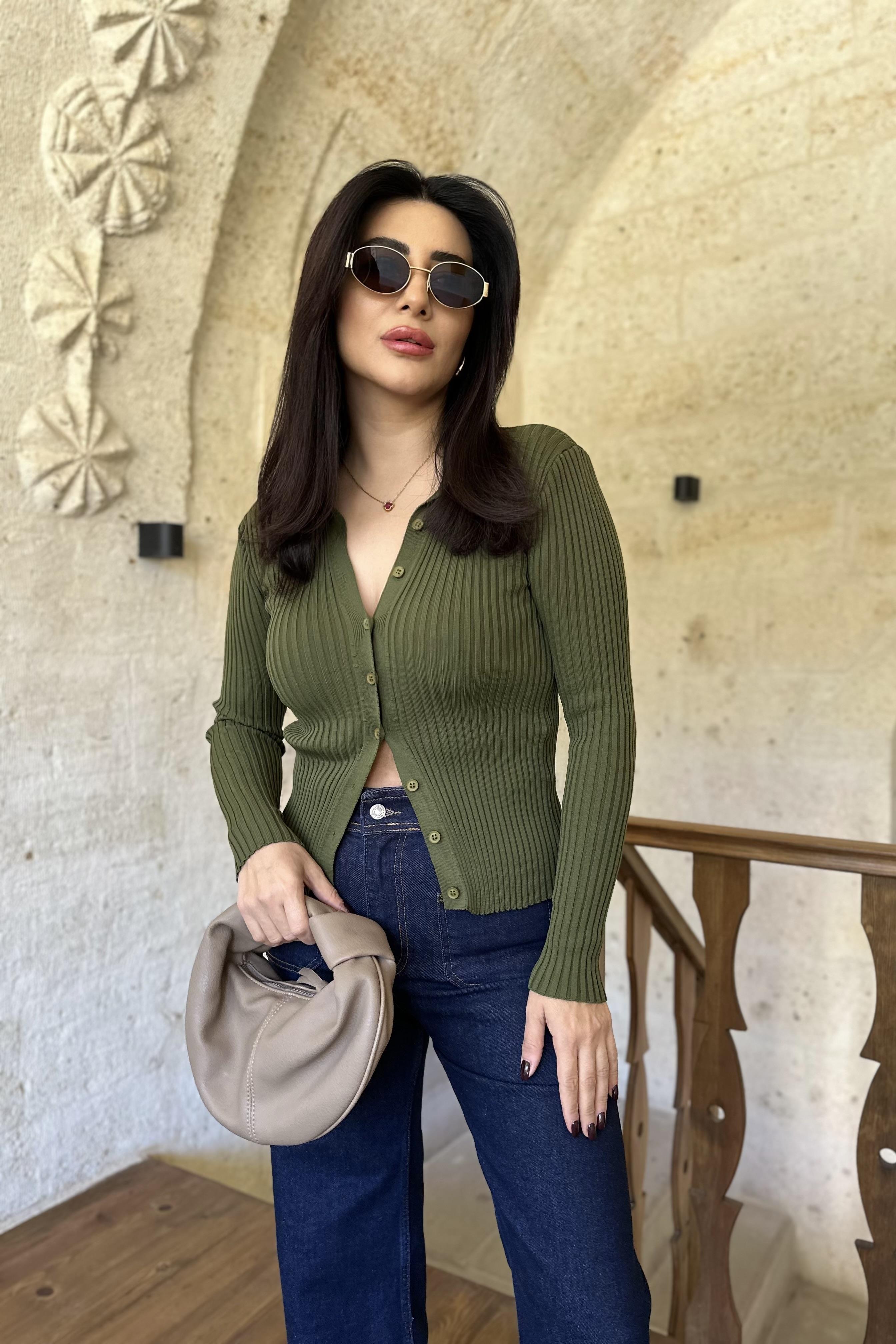 Haki Önden Düğmeli Çelik Triko Hırka