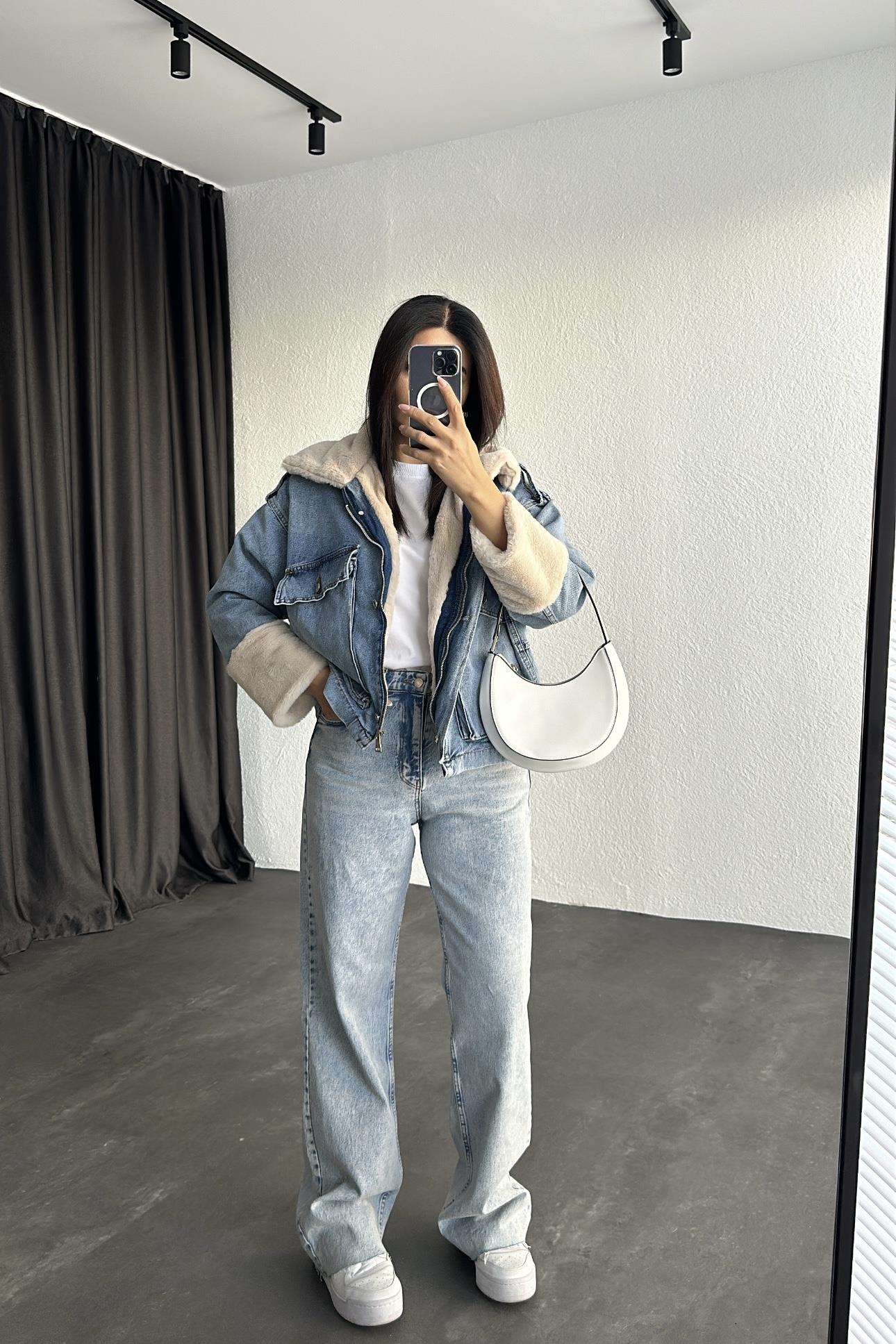 İçi Peluş Kürklü Kot Ceket