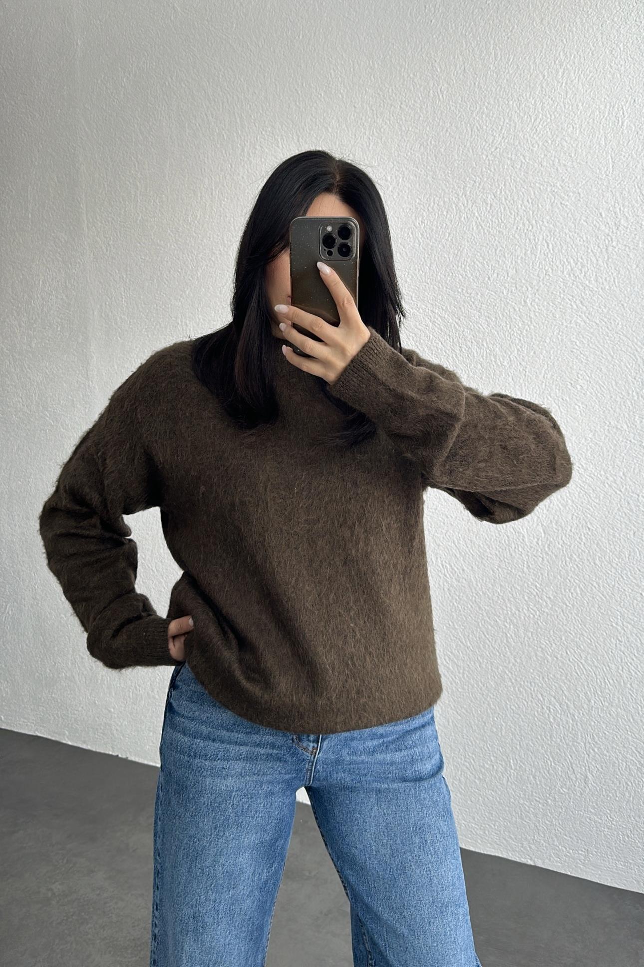 Kahve Bisiklet Yaka Şardonlu Basic Triko Kazak