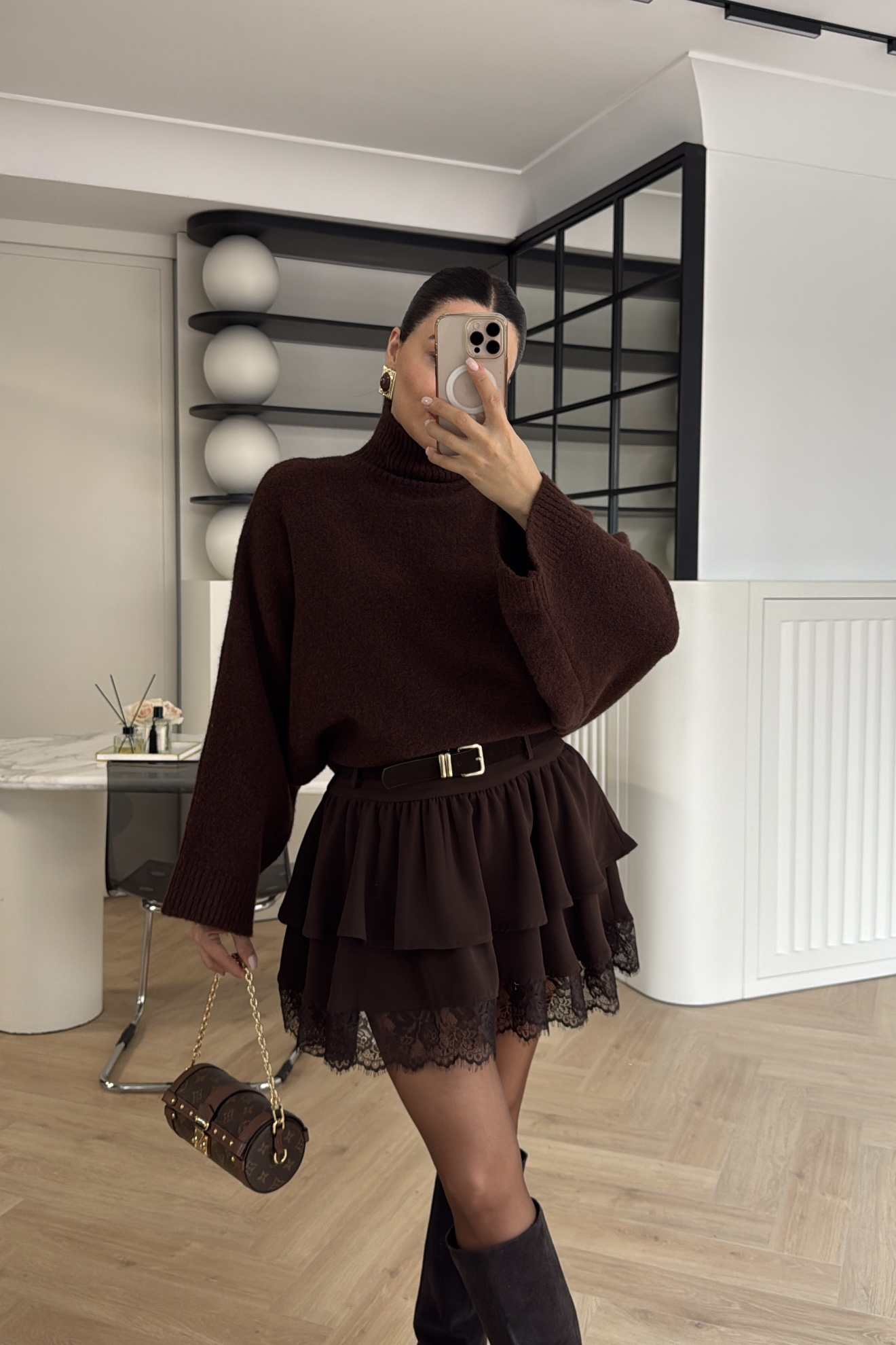 KEMERLİ  UCU DANTELLİ ETEK KAHVE 