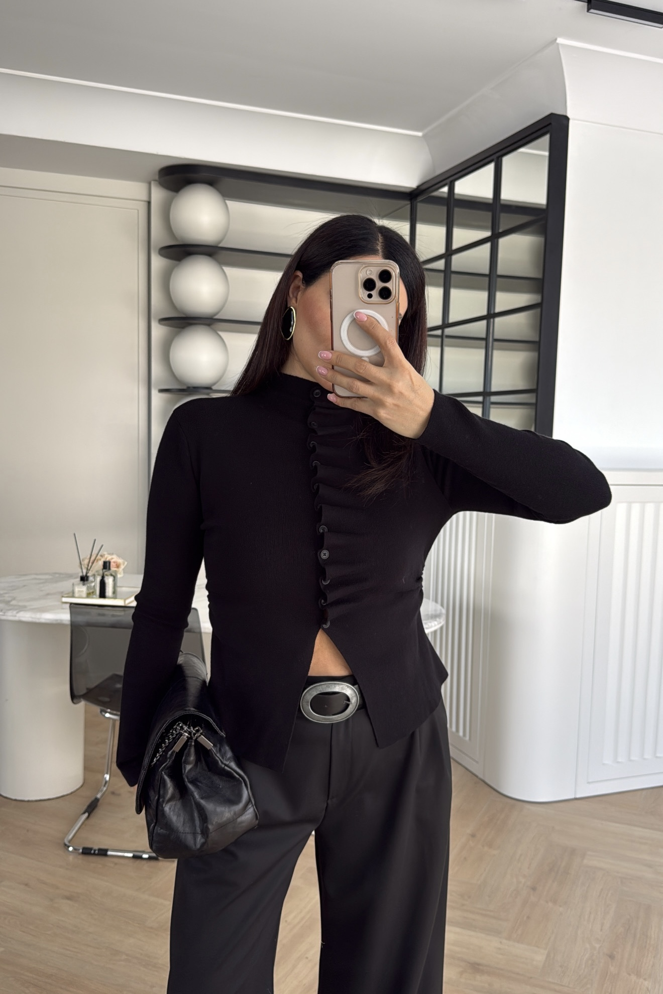 KENDİNDEN BÜZGÜLÜ HIRKA SİYAH 