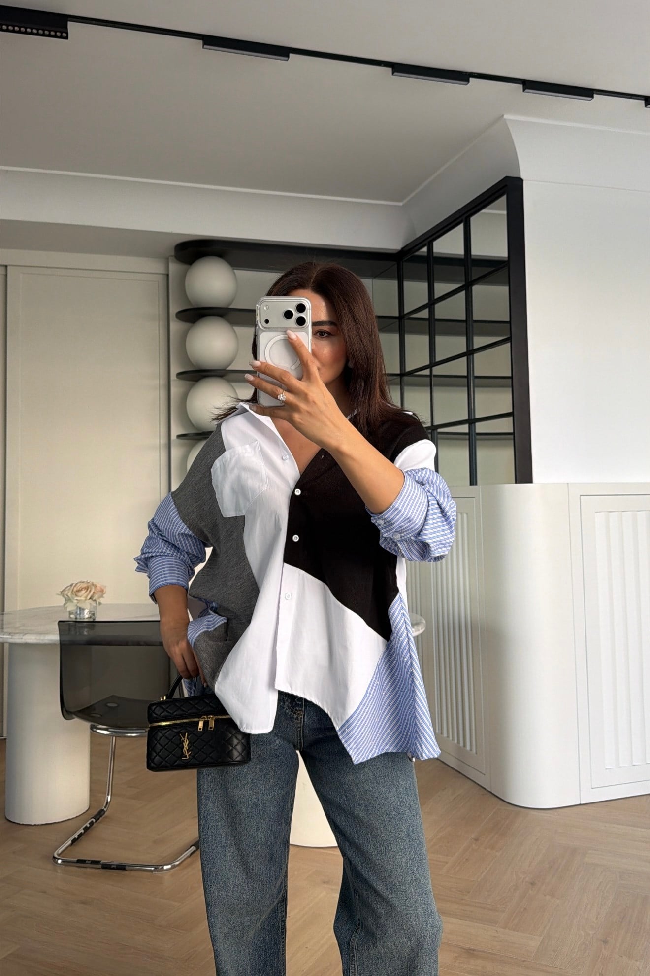 KOLLARI TAŞLI GARNİLİ GÖMLEK MAVİ 