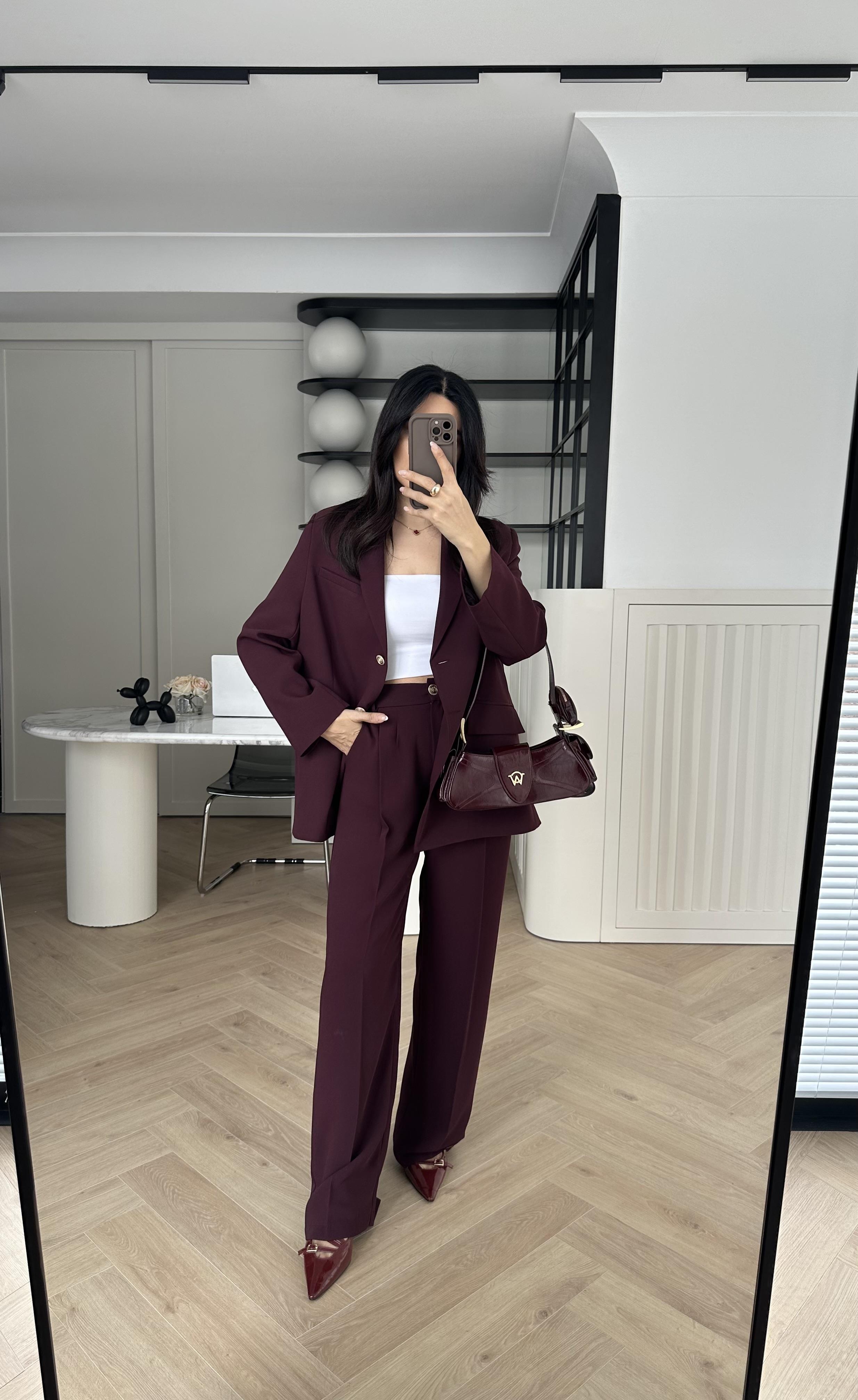 Koyu Bordo Gold Düğmeli Premium Takım