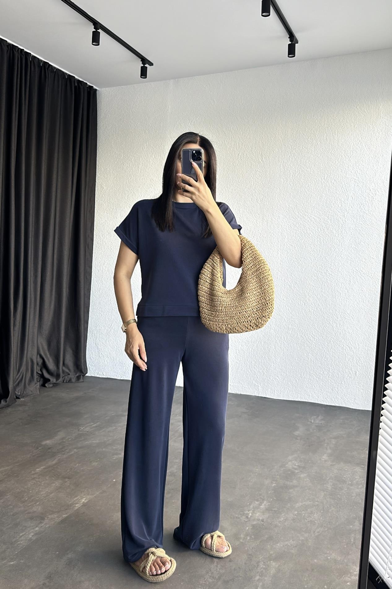 Lacivert Pike Takım