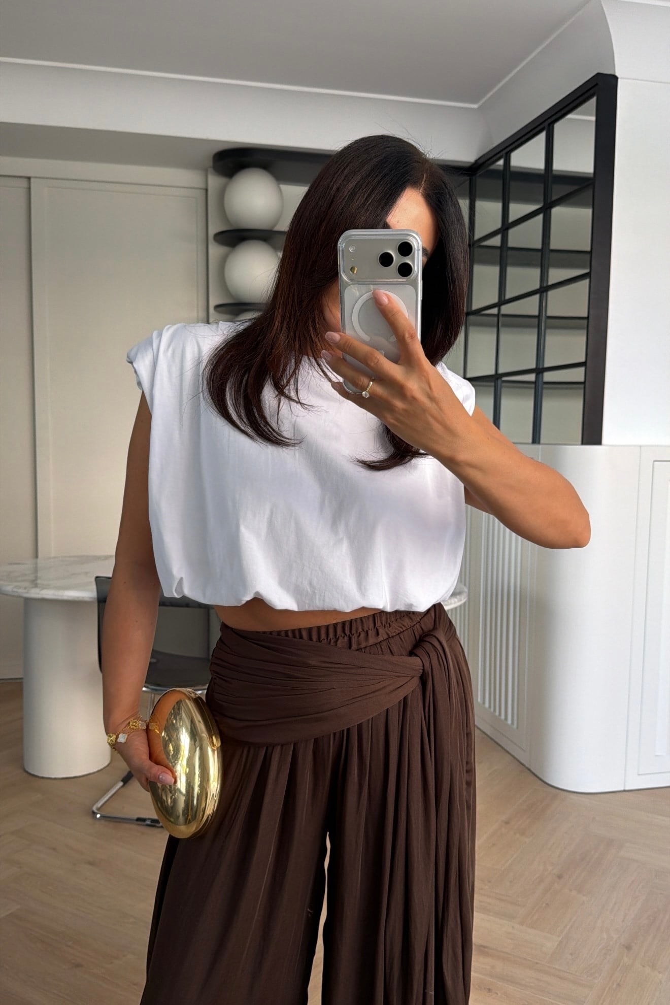 MARKA MODEL VATKALI BALON TİŞÖRT BEYAZ