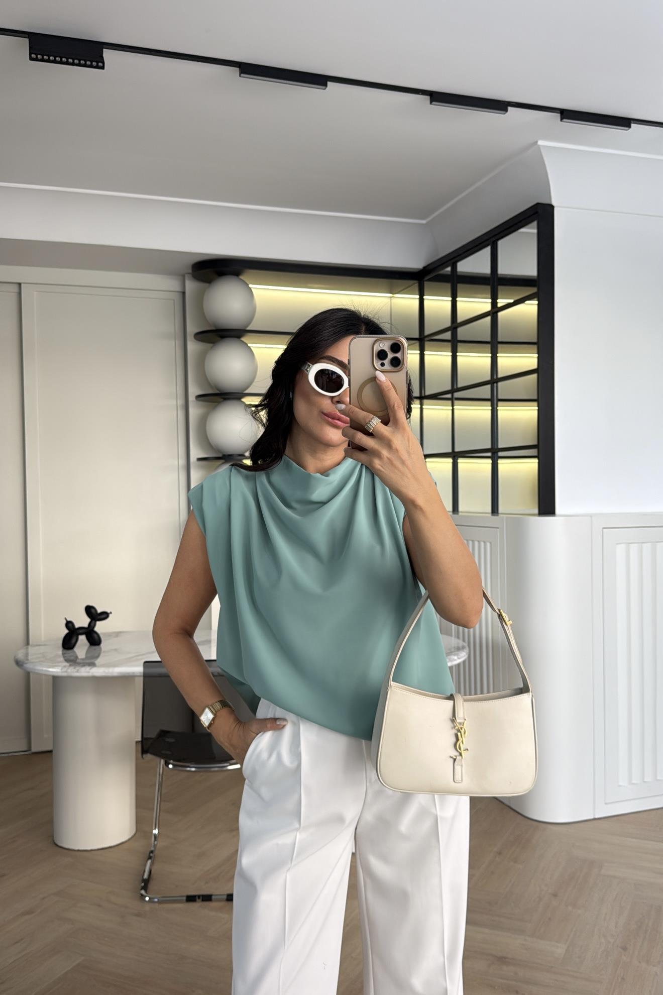 MİNT YEŞİLİ VATKALI KREP KUMAŞ TASARIM BLUZ