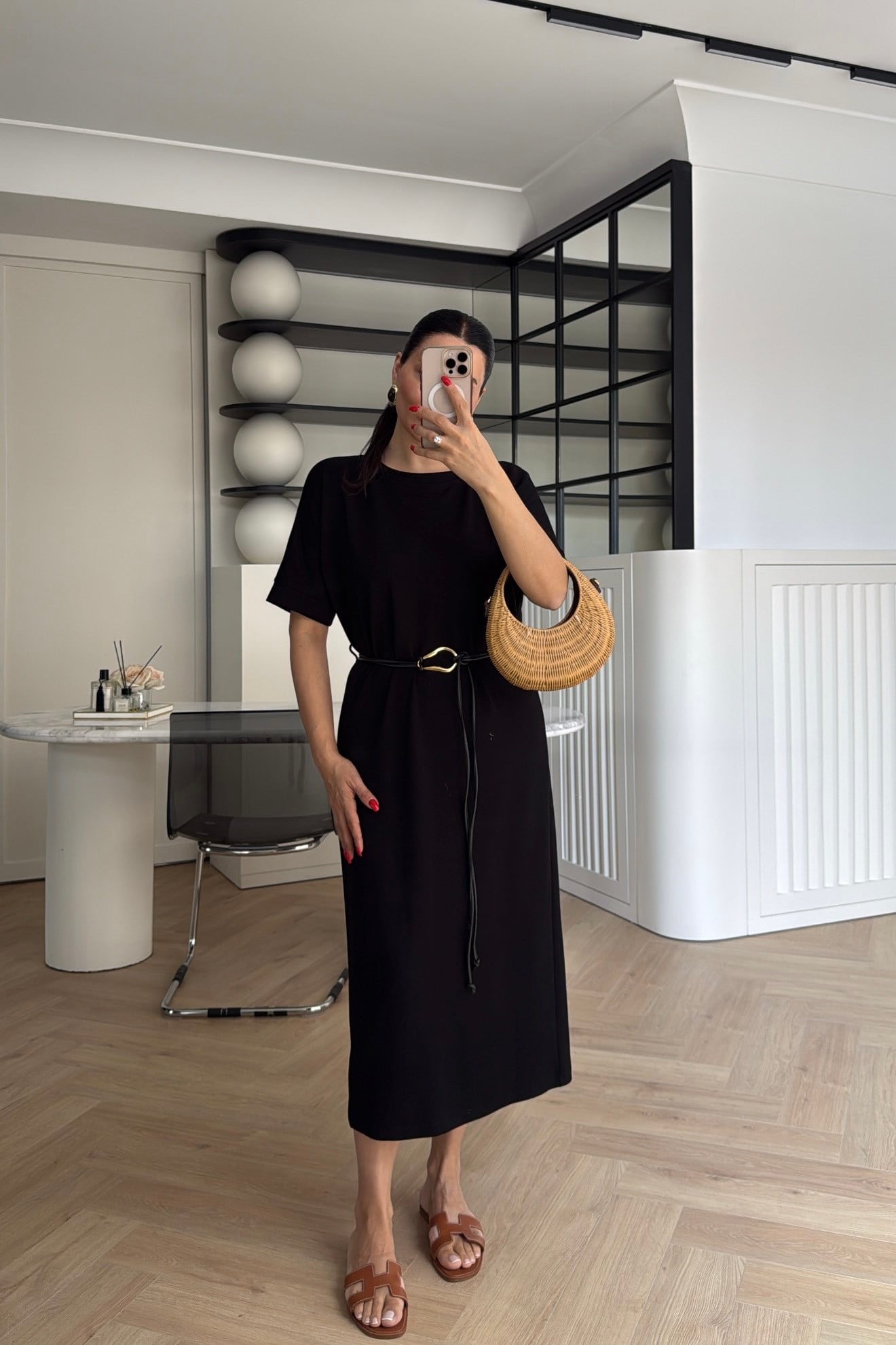 MODAL KUMAŞ KEMER DETAYLI MİDİ ELBİSE SİYAH