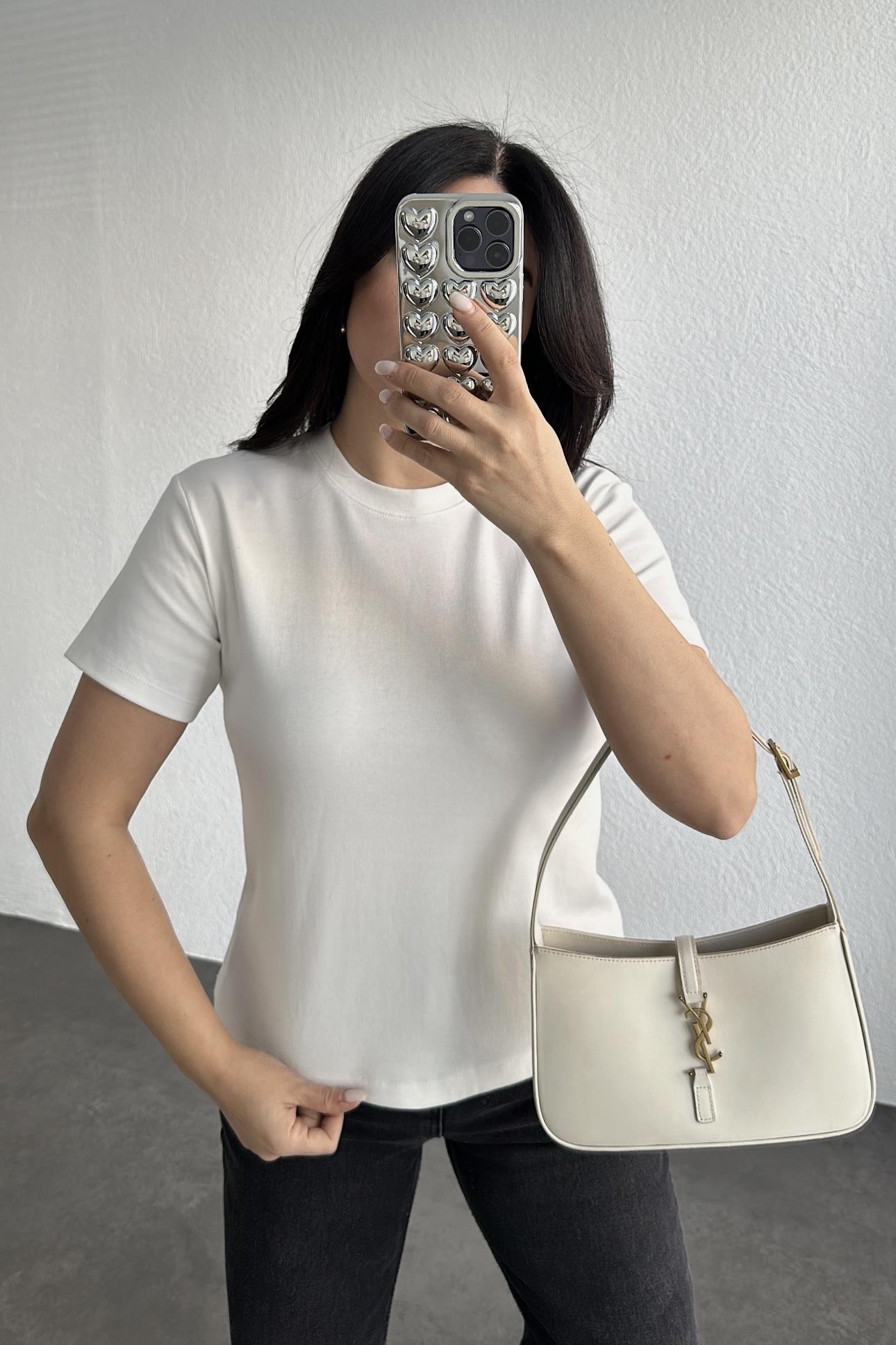 Özel Üretim Dekoratif Yaka Ekru Tişört 