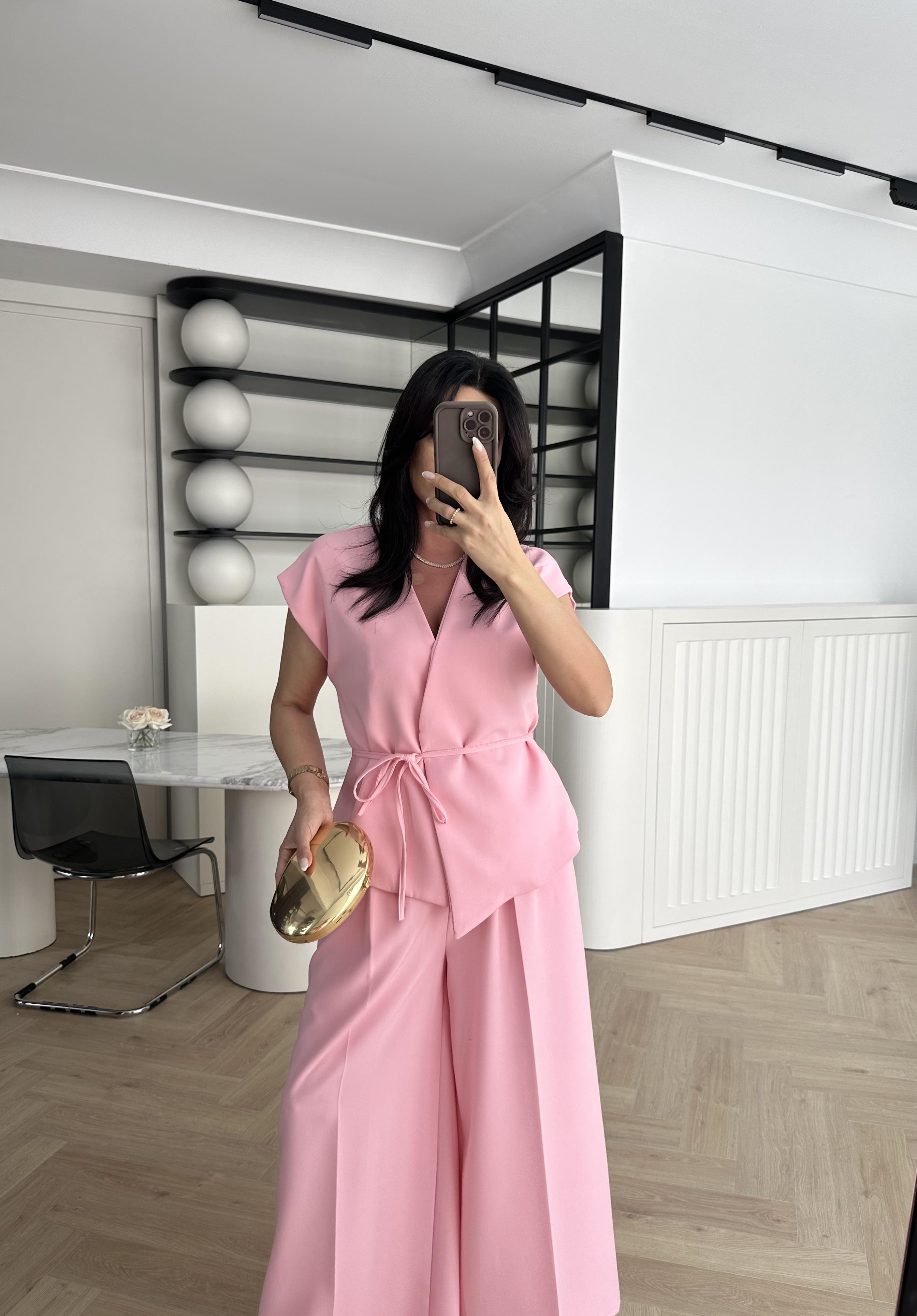 Pembe Astarlı Yelek Pantolon Takım