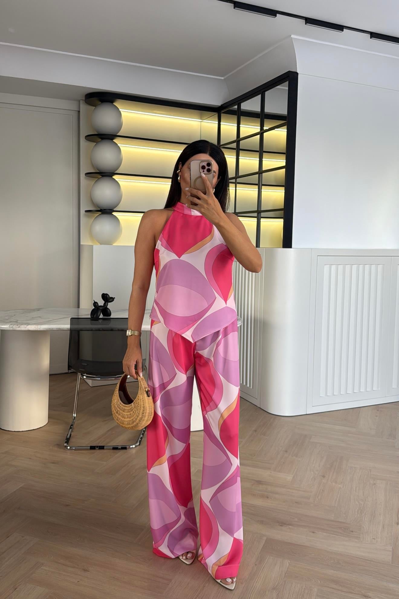 PEMBE DESENLİ SATEN BLUZ PANTOLON TAKIM 