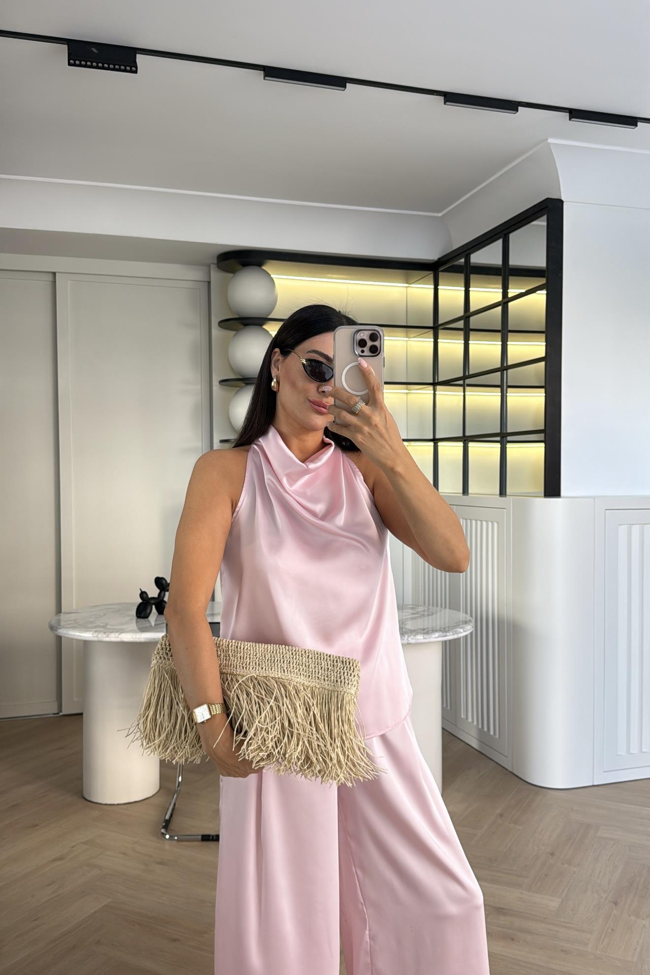 PEMBE SATEN BLUZ PANTOLON TAKIM 