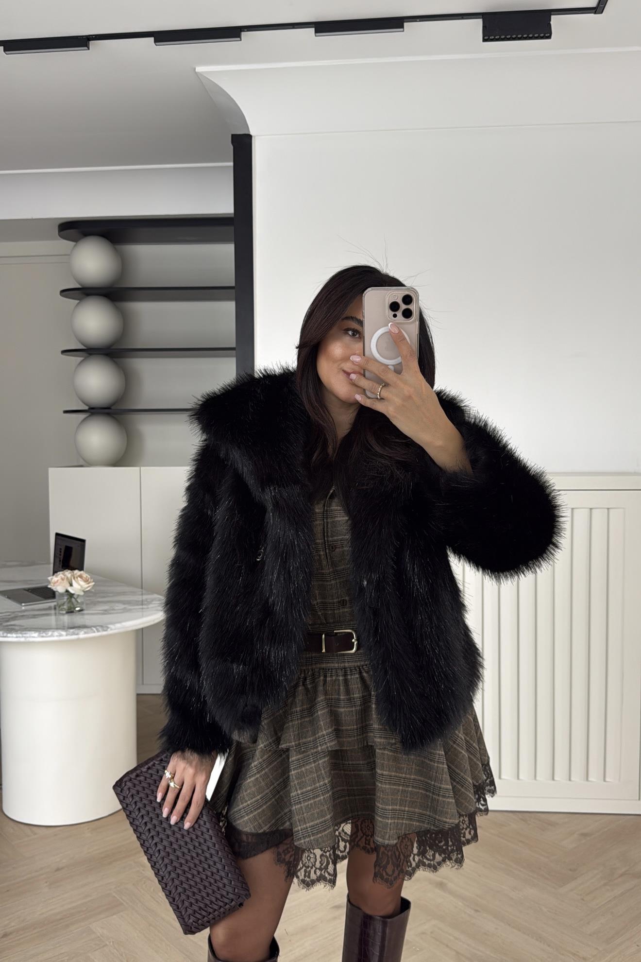 SİM DETAYLI ŞAL YAKA KÜRK SİYAH