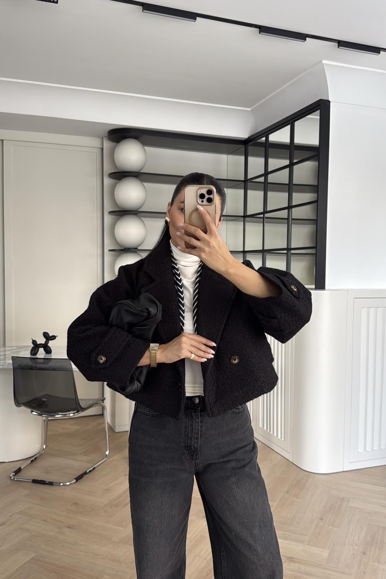 SİYAH ASTARLI KISA BUKLET MONT 