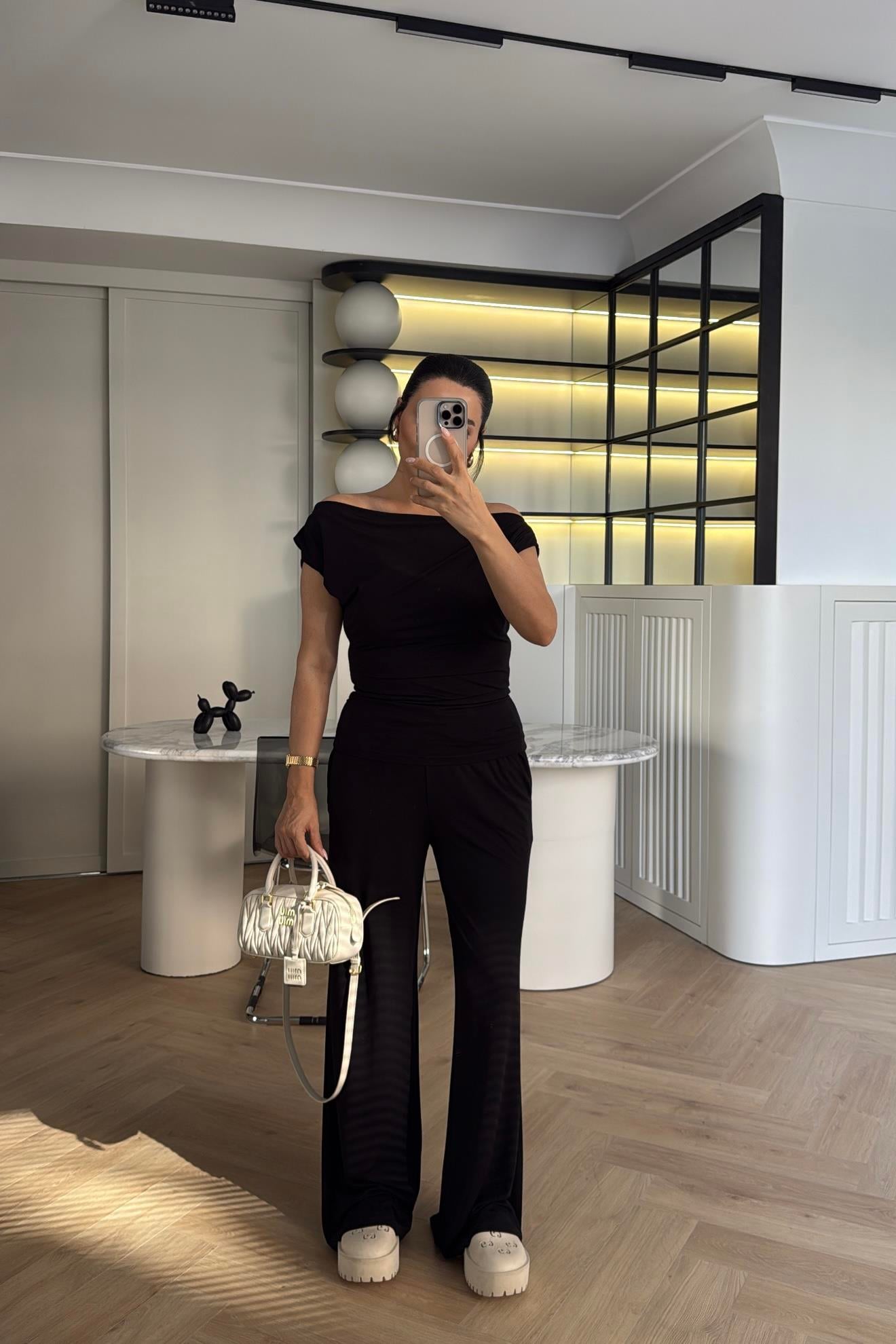 SİYAH DÜŞÜK OMUZ MODAL KUMAŞ TAKIM