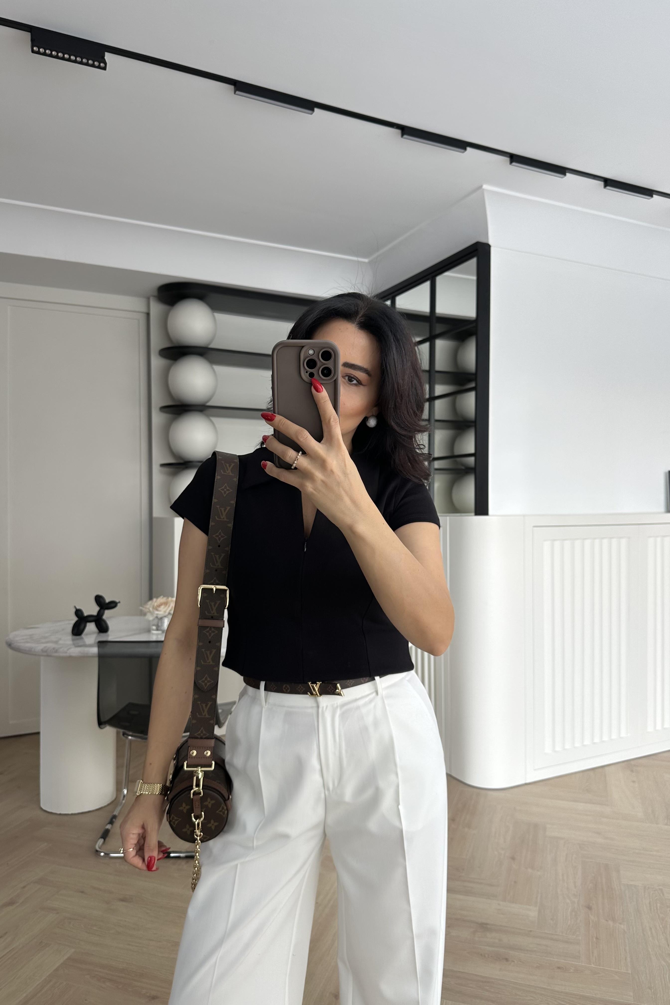 Siyah Fermuarlı Polo Yaka Tişört 