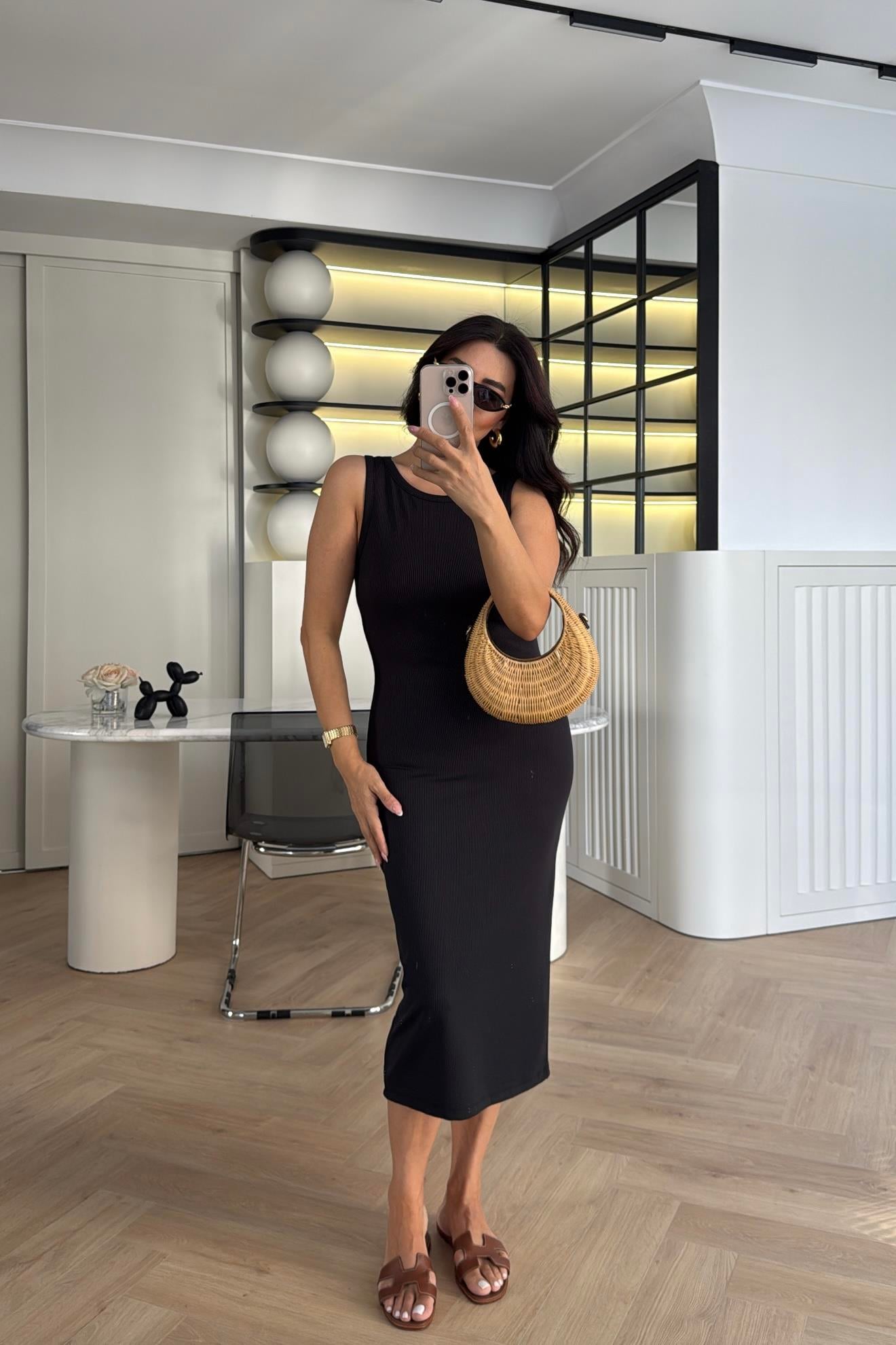 SİYAH FİTİLLİ ÇELİK ÖRME KOLSUZ BASİC ELBİSE