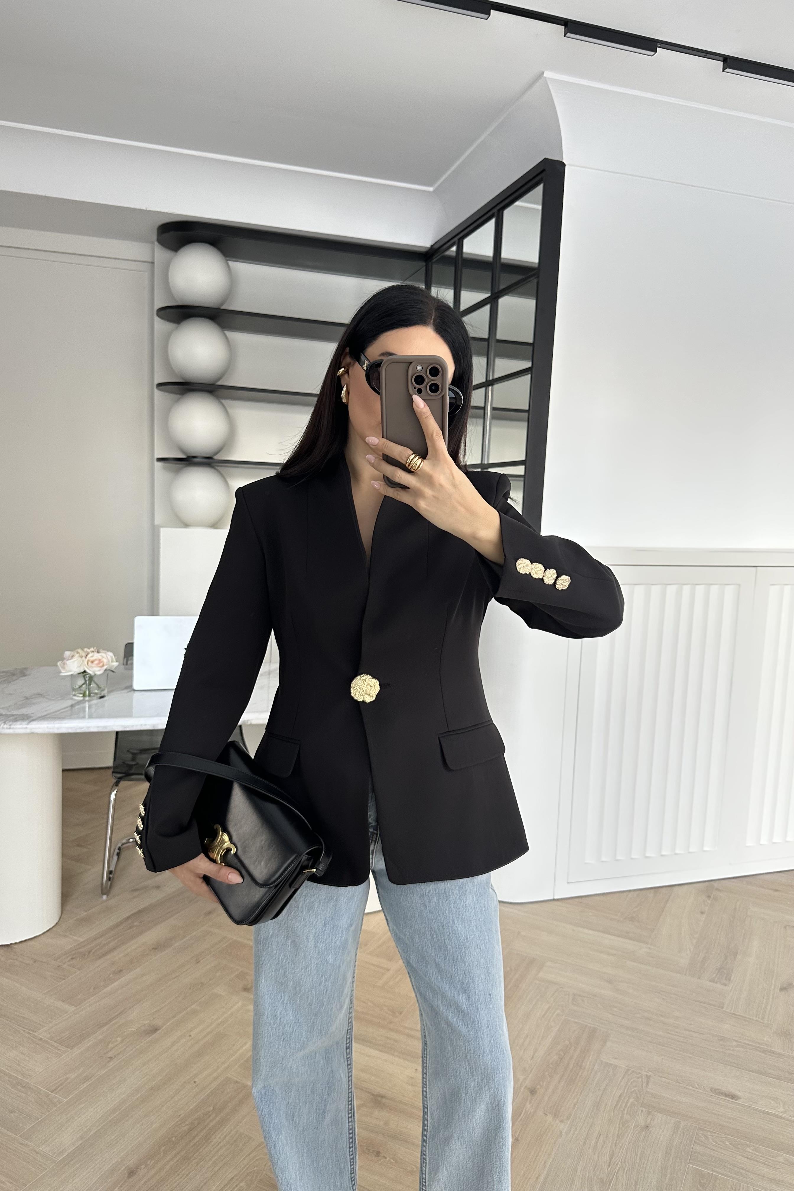 Siyah Gold Düğmeli Hakim Yaka Blazer Ceket 