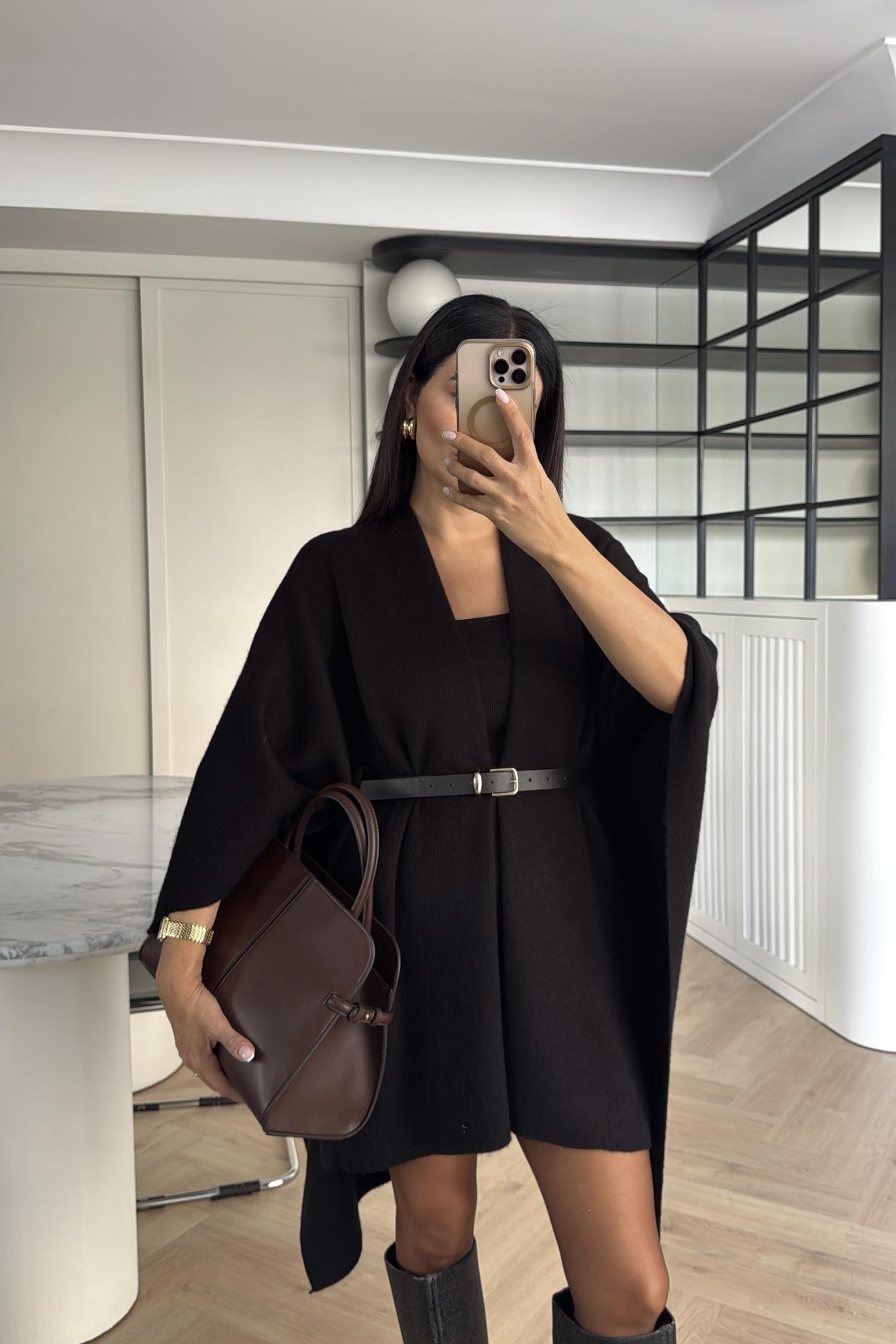 SİYAH KEMERLİ TRİKO PANÇO