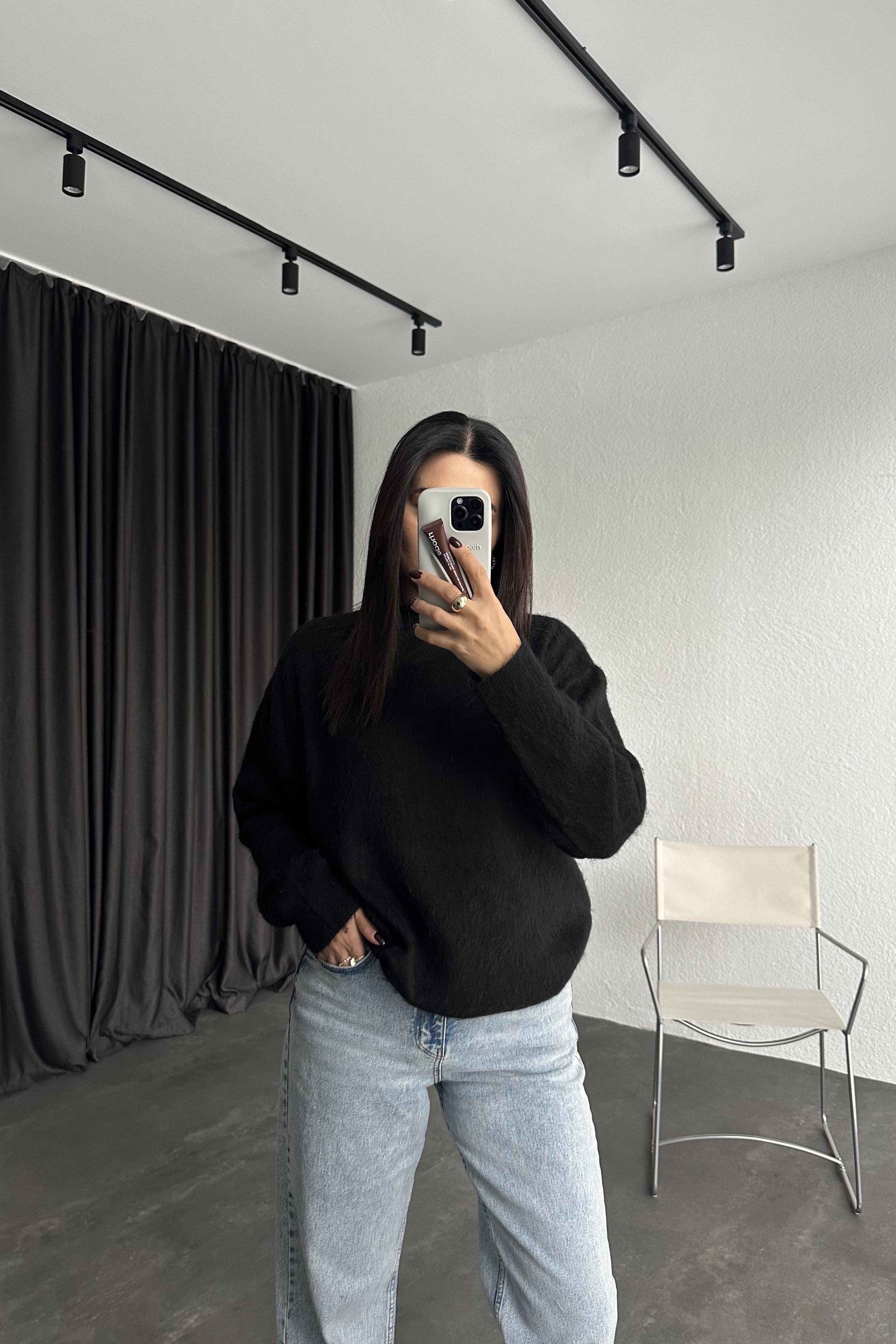 Siyah Marka Model Bisiklet Yaka Şardonlu Basic Triko Kazak 