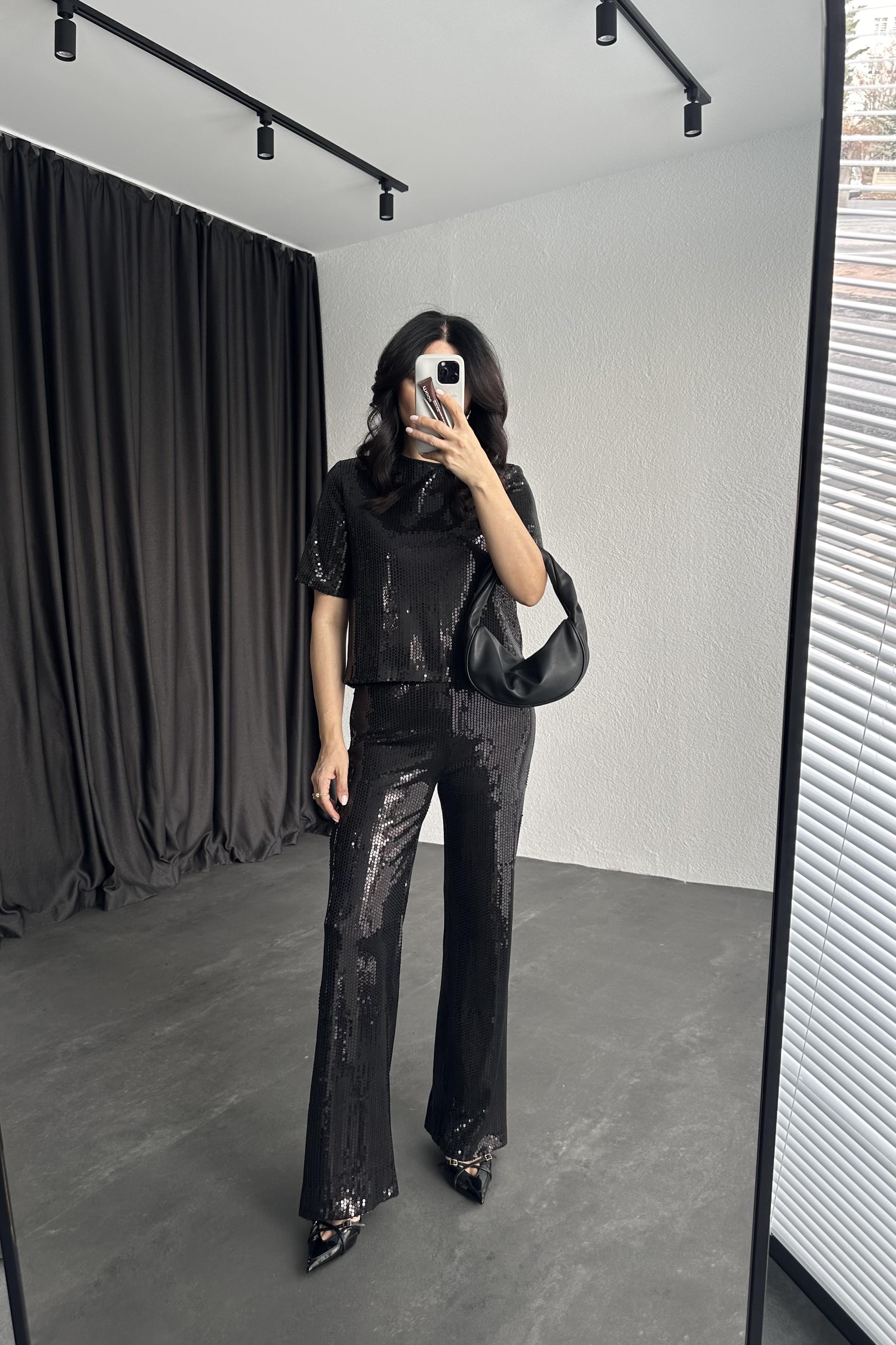 Siyah Renk Pullu Pantolon Bluz Takım