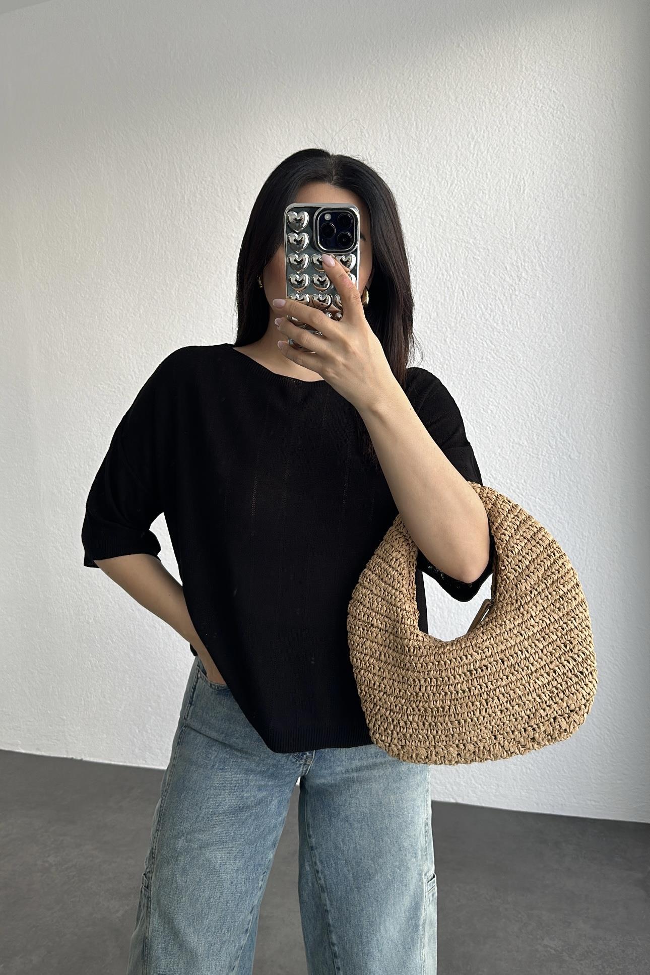 Siyah Renk Rahat Kalıp Yazlık Triiko