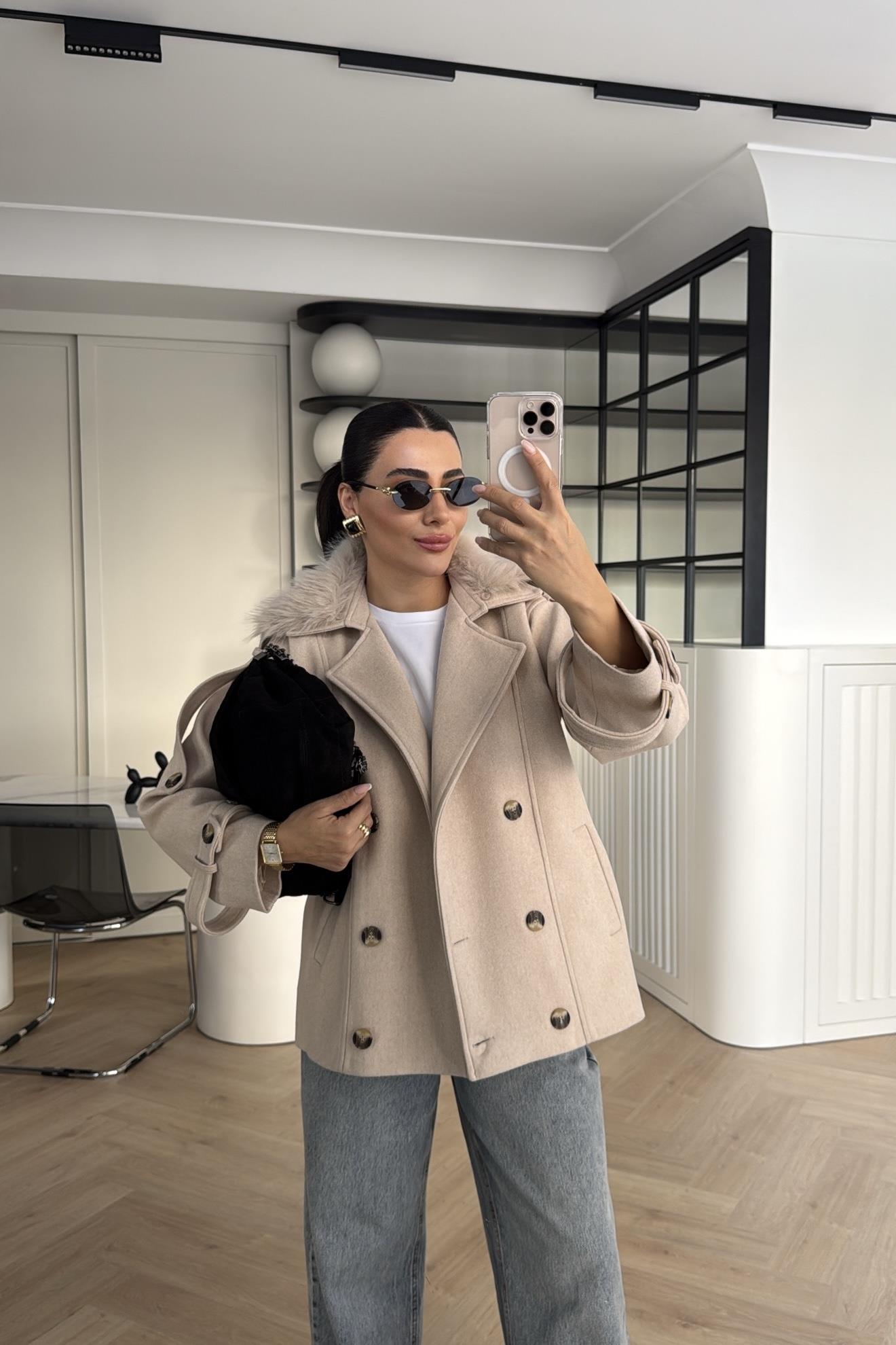 TAŞ YAKASI ÇIKARILABİLİR KÜRKLÜ CEKET