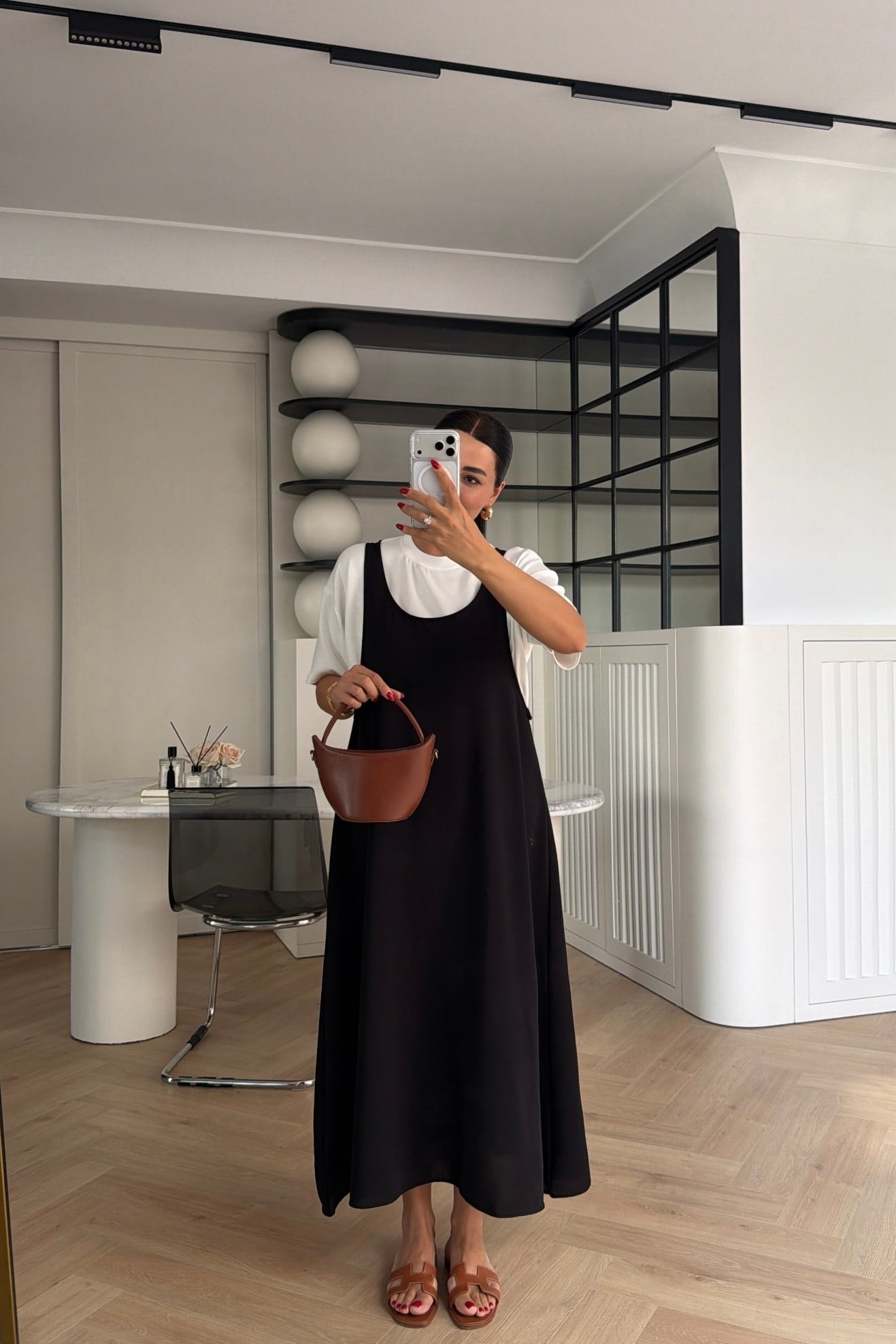 TİŞÖRT DETAYLI JİLE ELBİSE SİYAH 