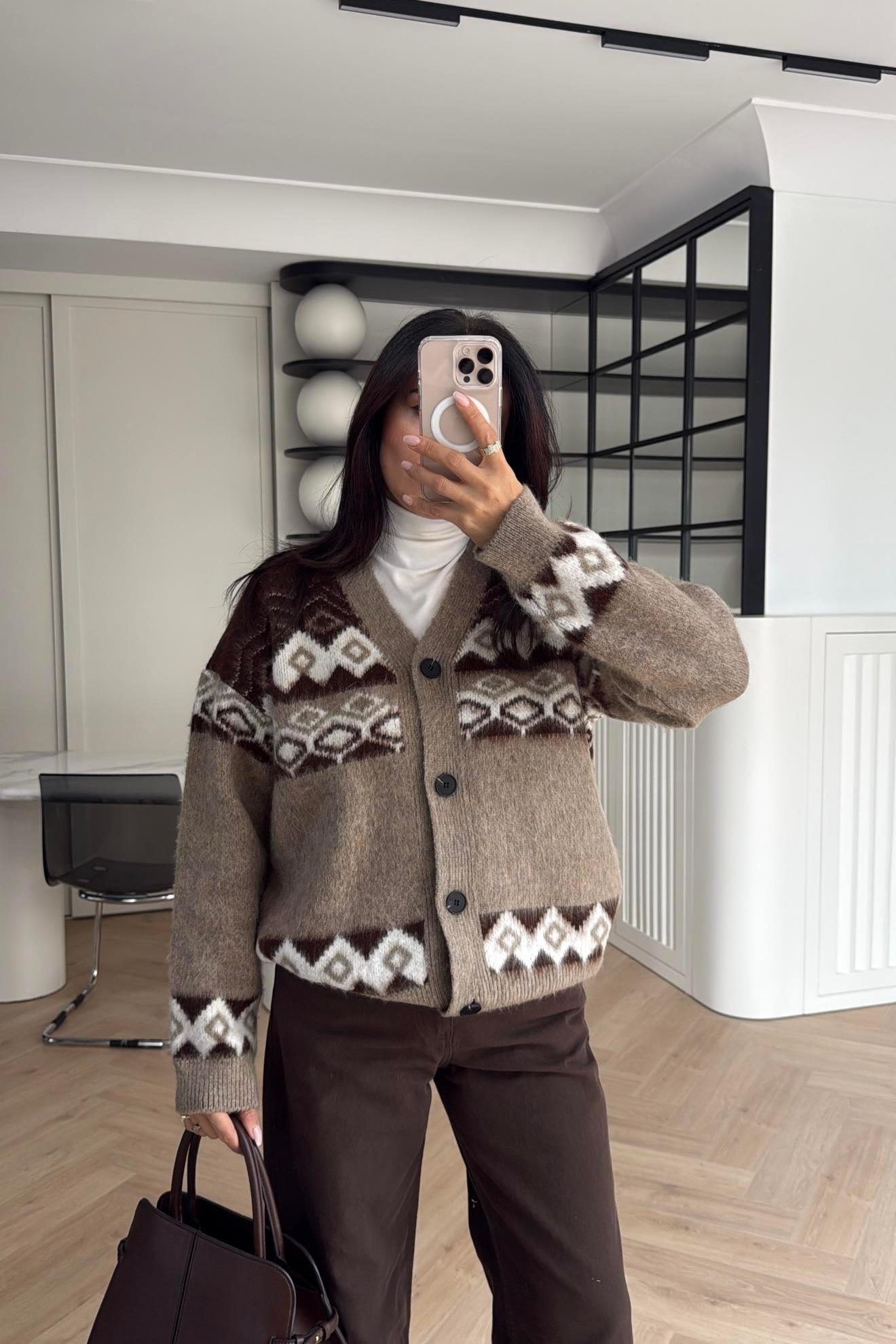 VİZON DESENLİ DÜĞMELİ HIRKA 