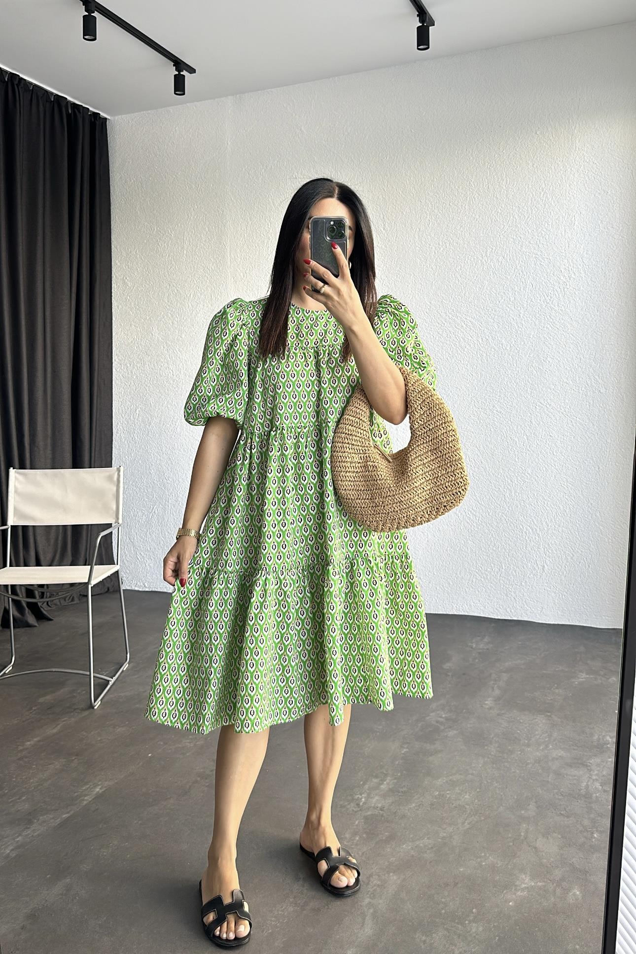 Yeşil Desenli Oversize Kalıp Poplin Elbise