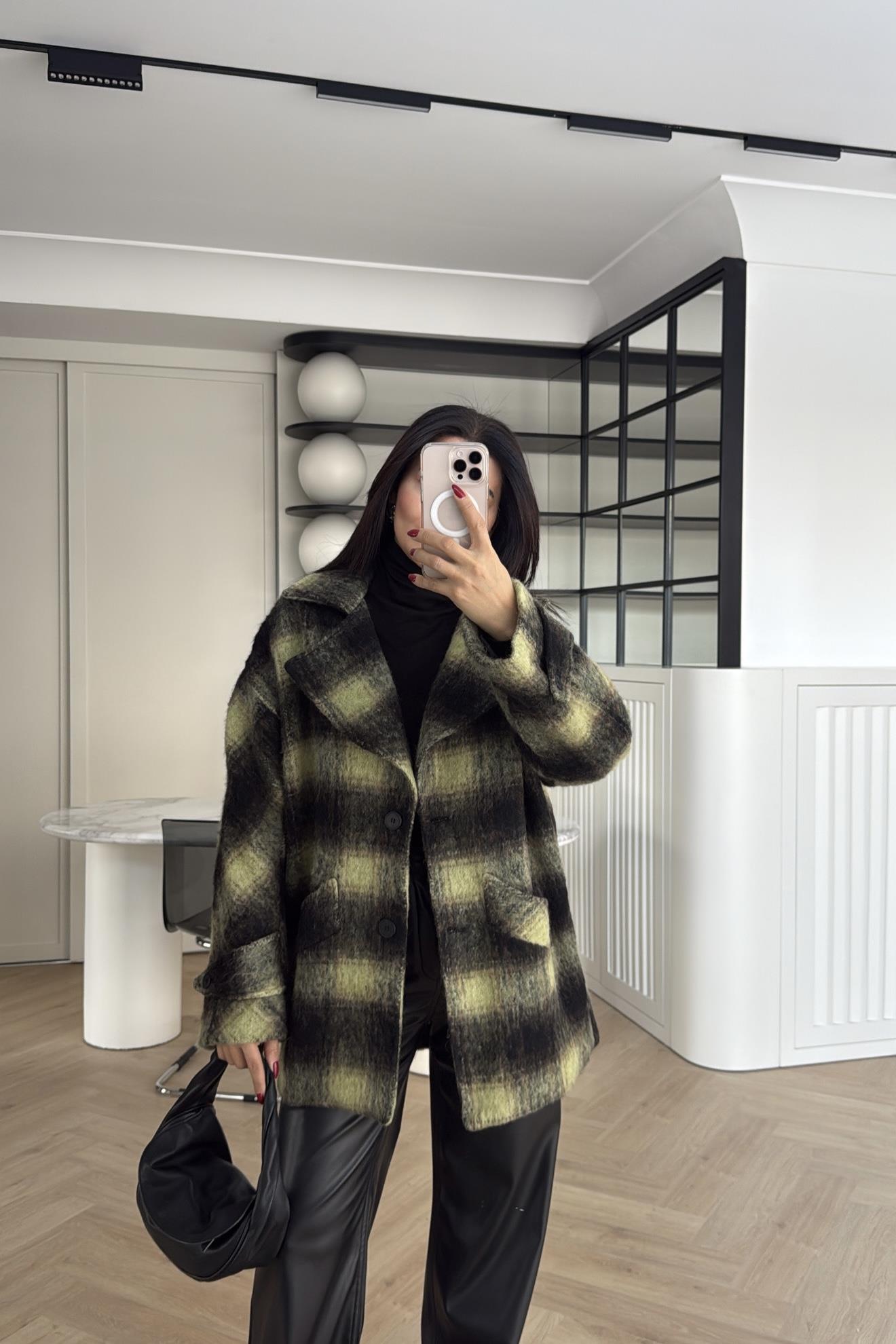 ZR MODEL TİFTİK DOKULU YEŞİL EKOSE DÜĞMELİ KABAN