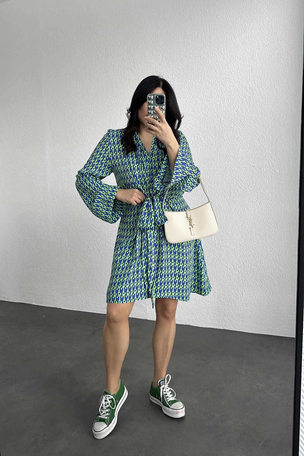 Arkası Lastikli Bağlama Detay Yeşil Geometrik Desen Elbise