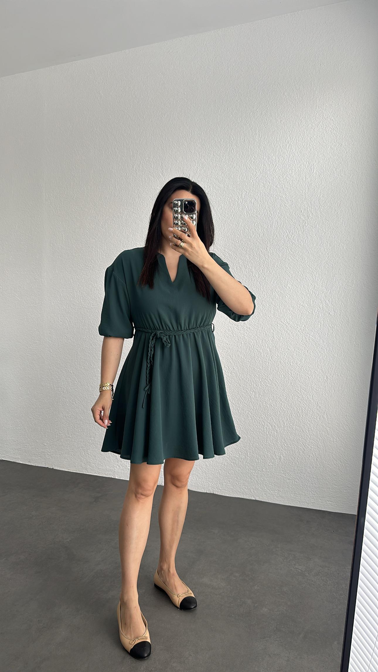 Astarlı Beli Lastikli Şifon Elbise Zümrüt