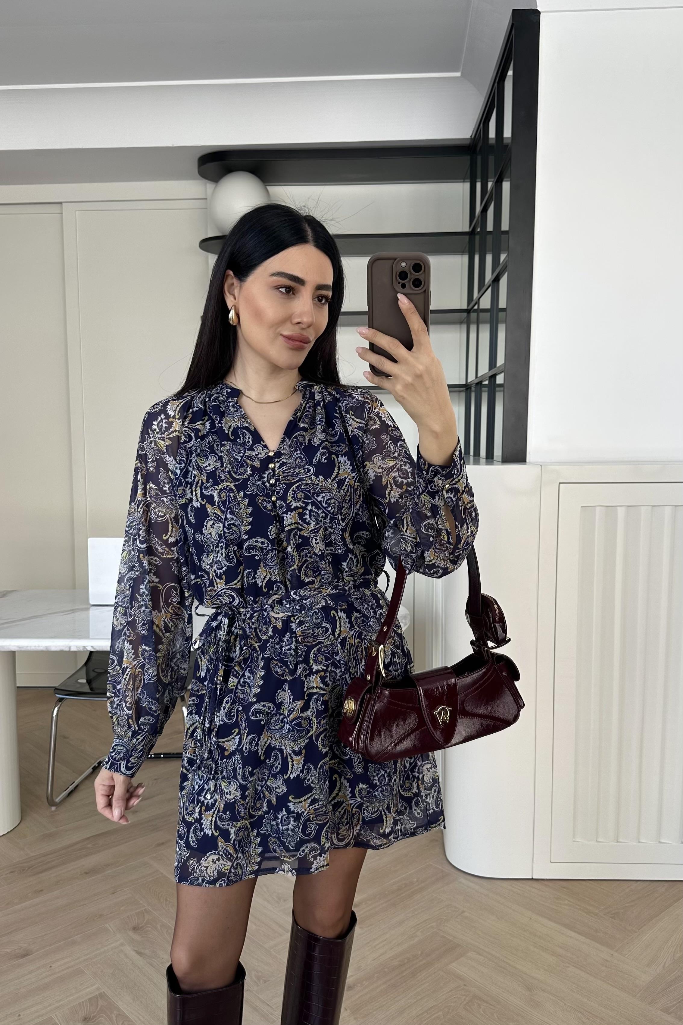 Astarlı Kemerli Renkli Şifon Elbise