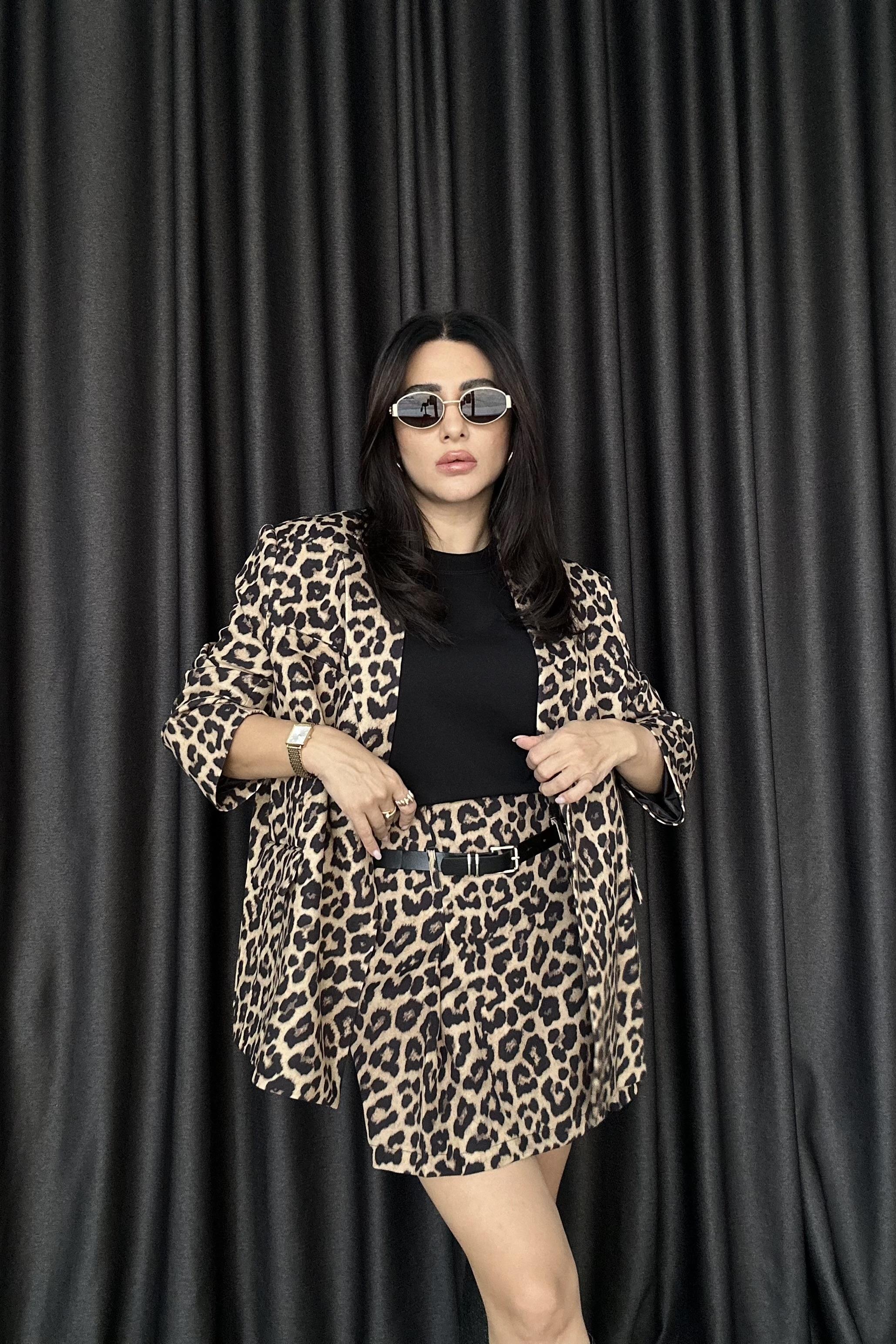 Astarlı Oversize Kalıp Leopar Blazer Ceket