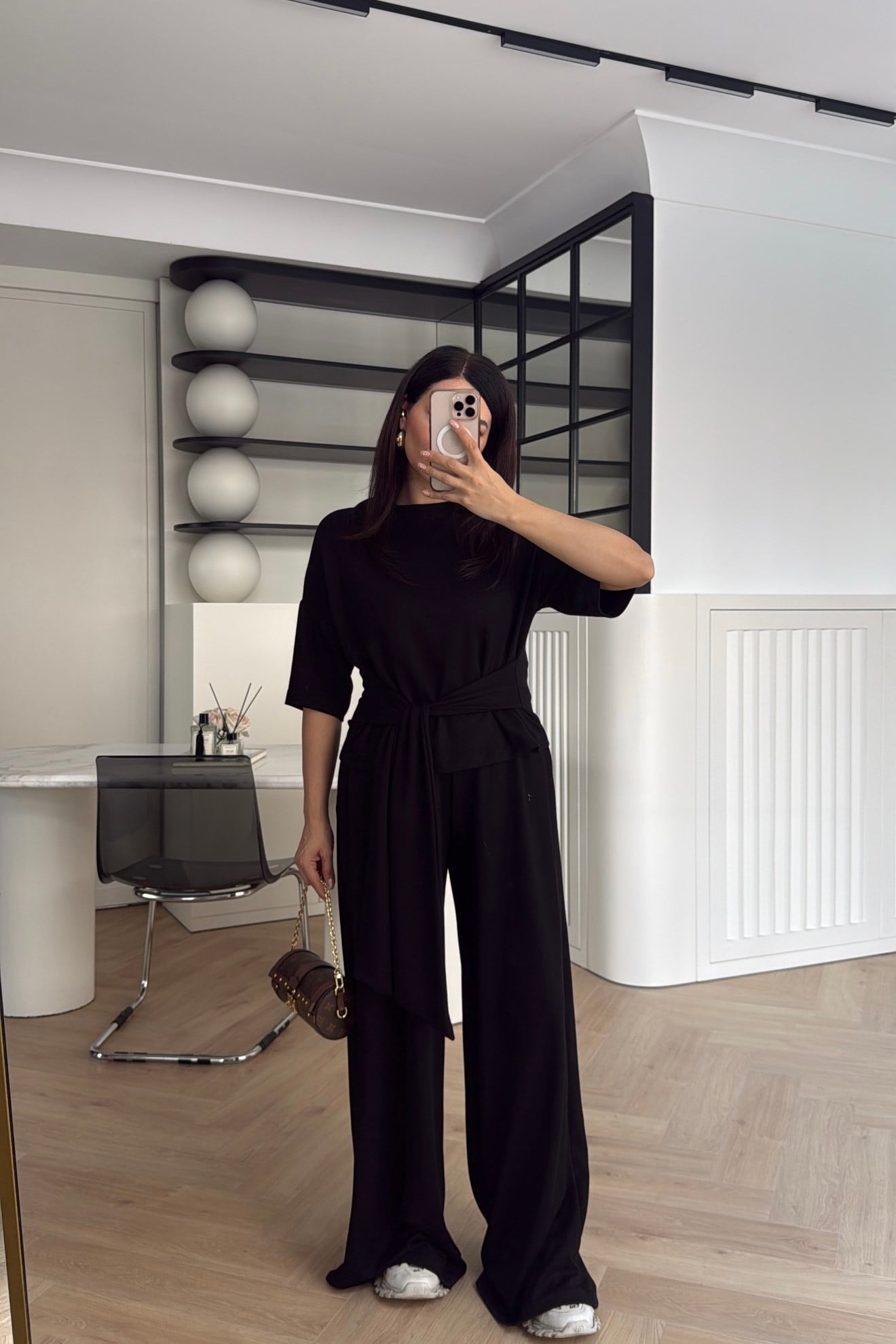 BAĞLAMA DETAYLI MODAL TAKIM SİYAH