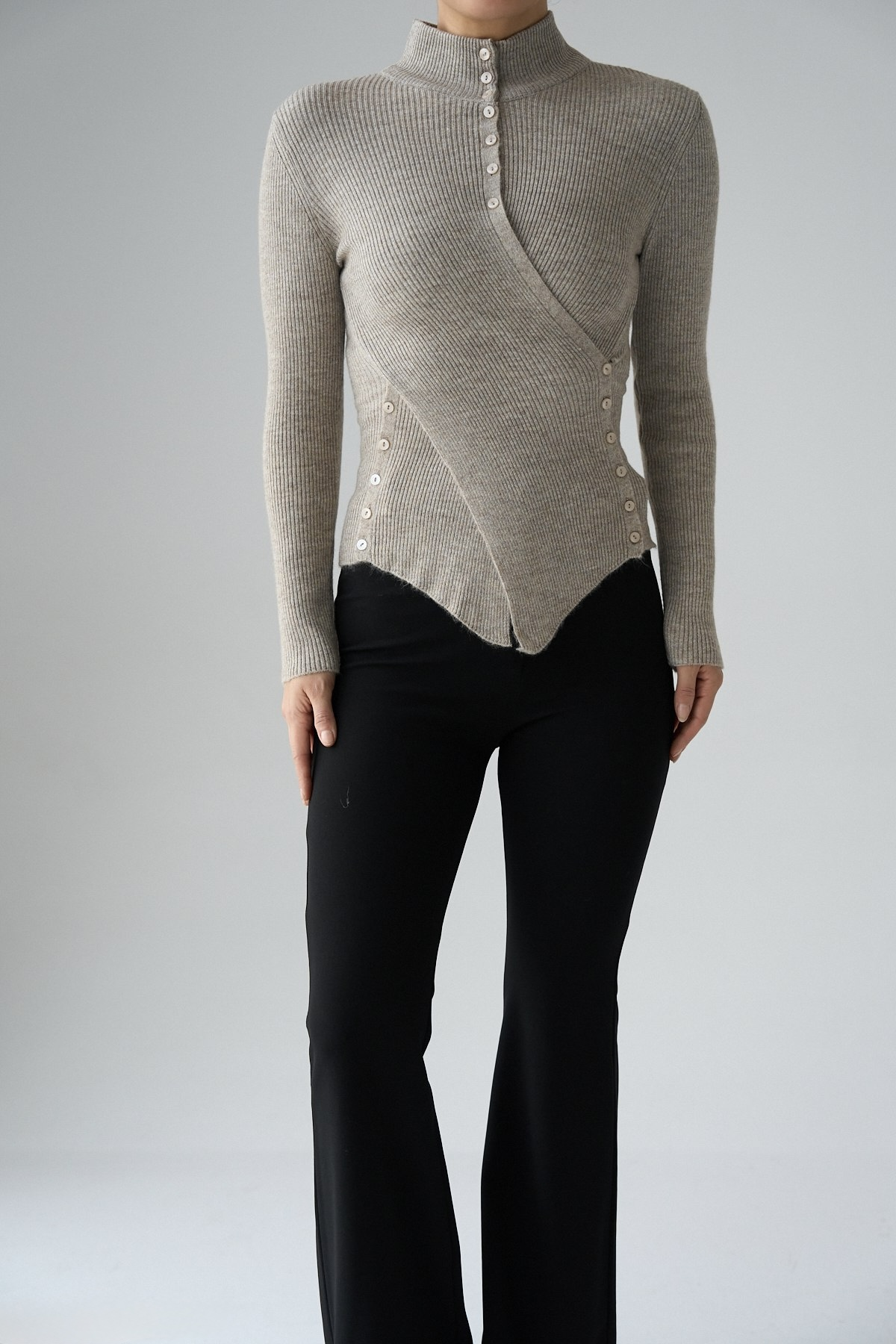 BELDEN DÜĞMELİ KAZAK KOYU VİZYON 