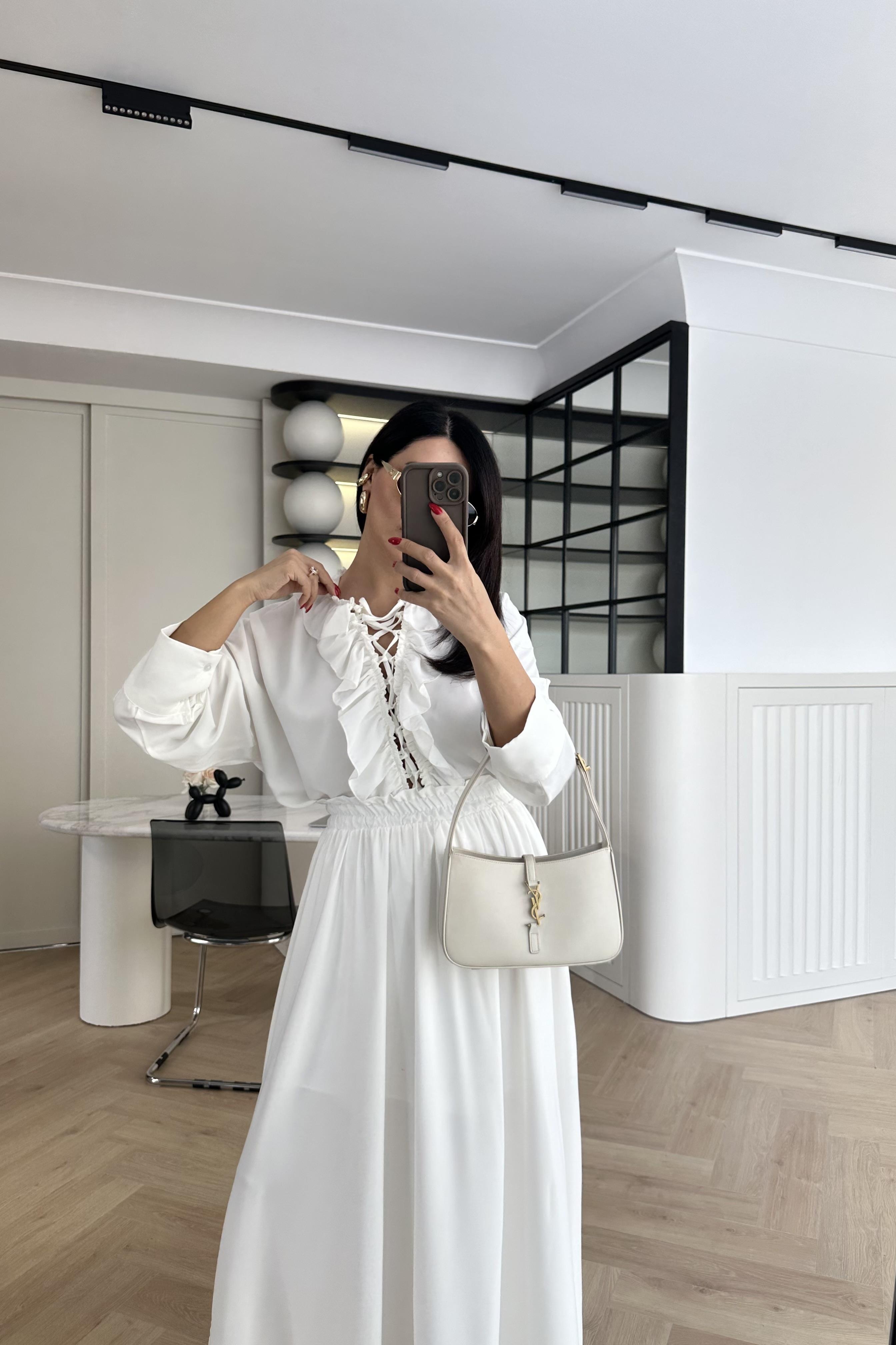 Beyaz Marka Model Etek Gömlek Takım