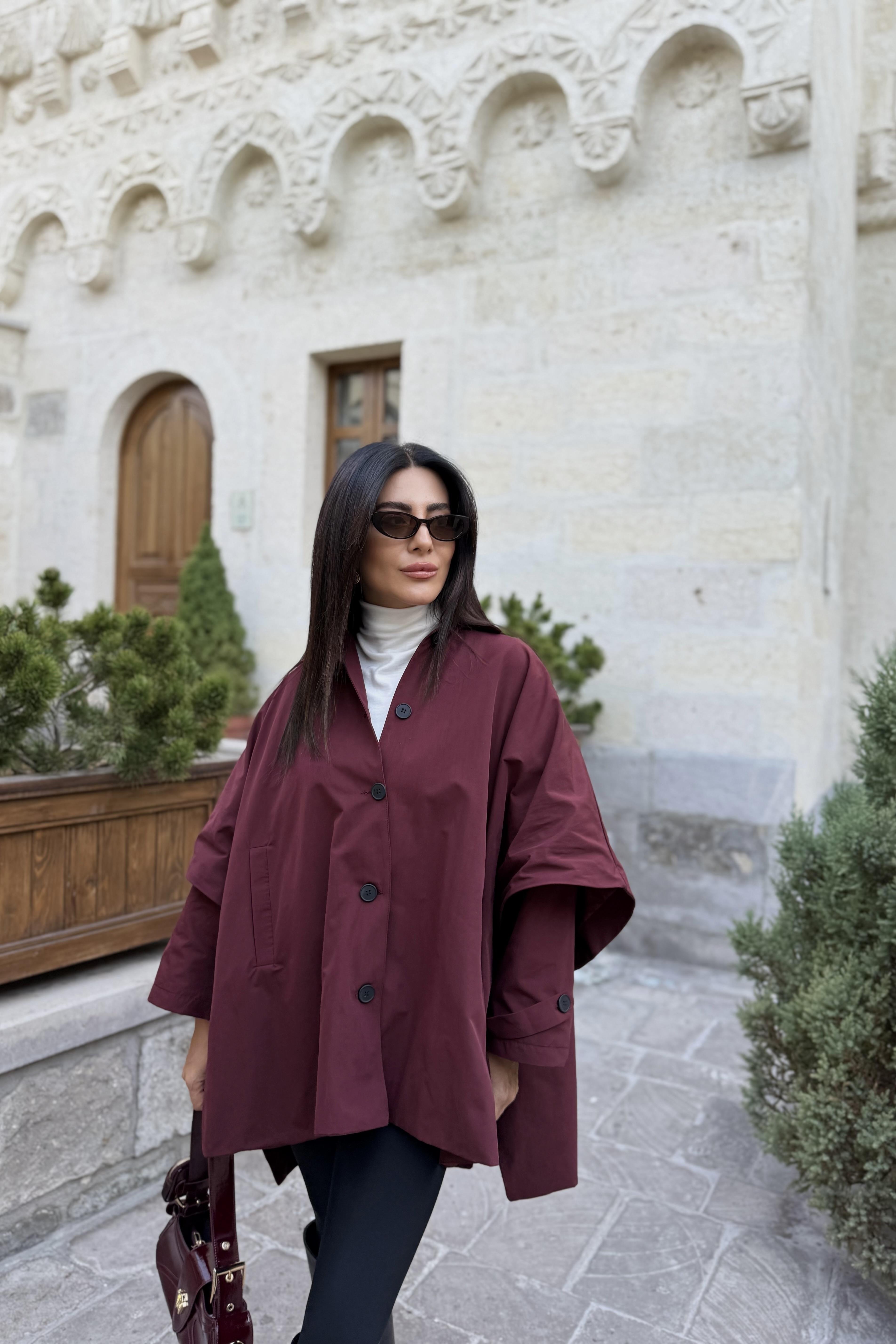 BORDO ASTARLI DÜĞMELİ PANÇO TRENÇKOT