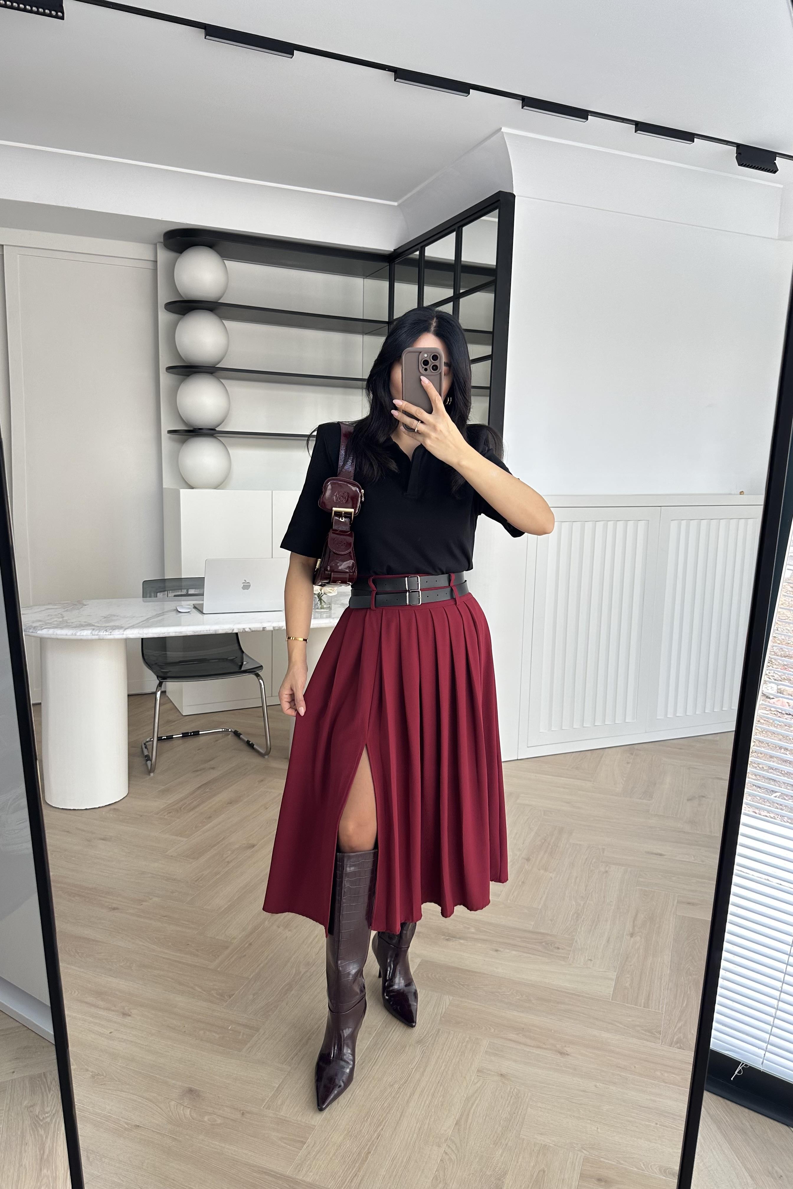 Bordo Çift Kemerli Yırtmaçlı Uzun Etek