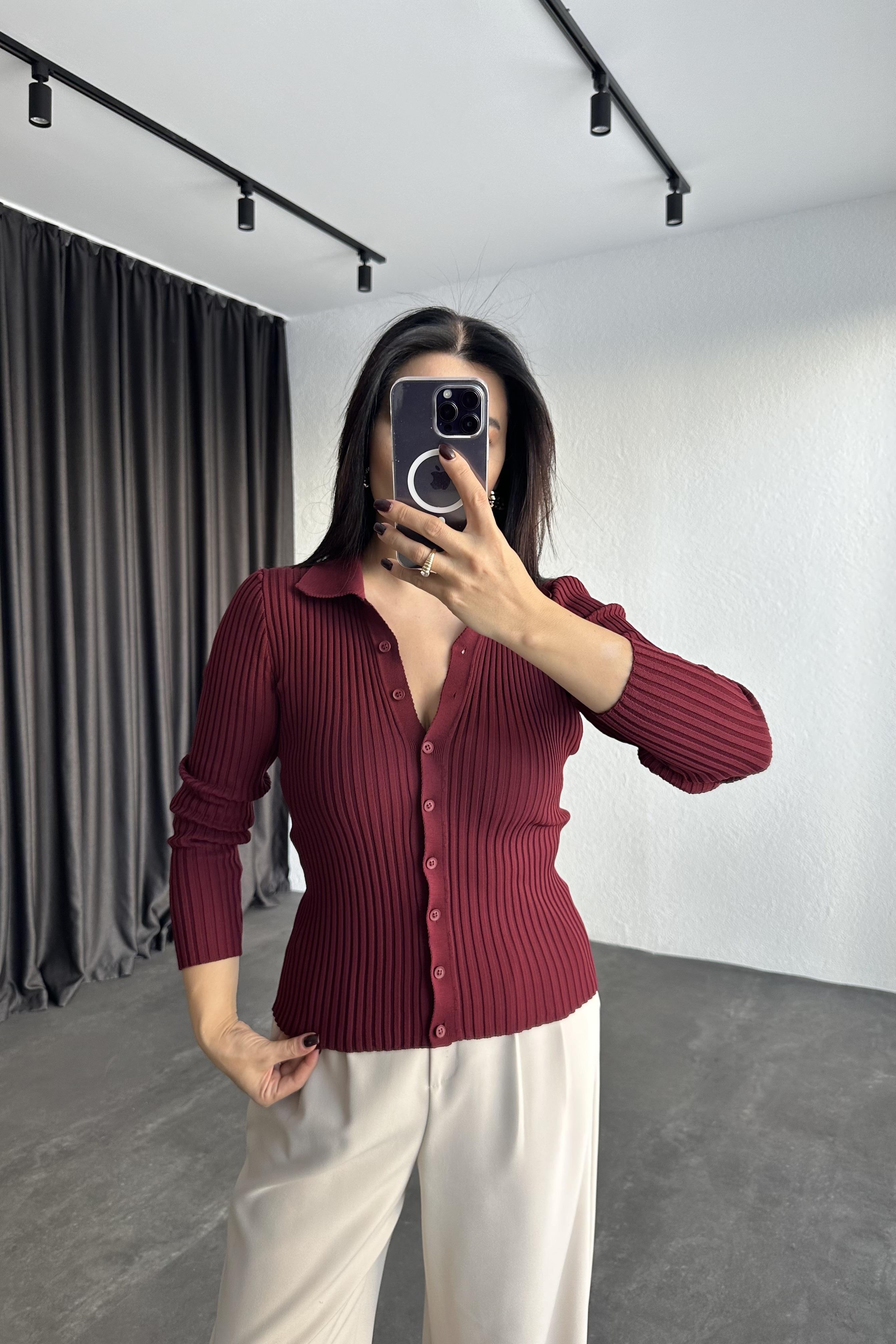 Bordo Önden Düğmeli Çelik Triko Hırka