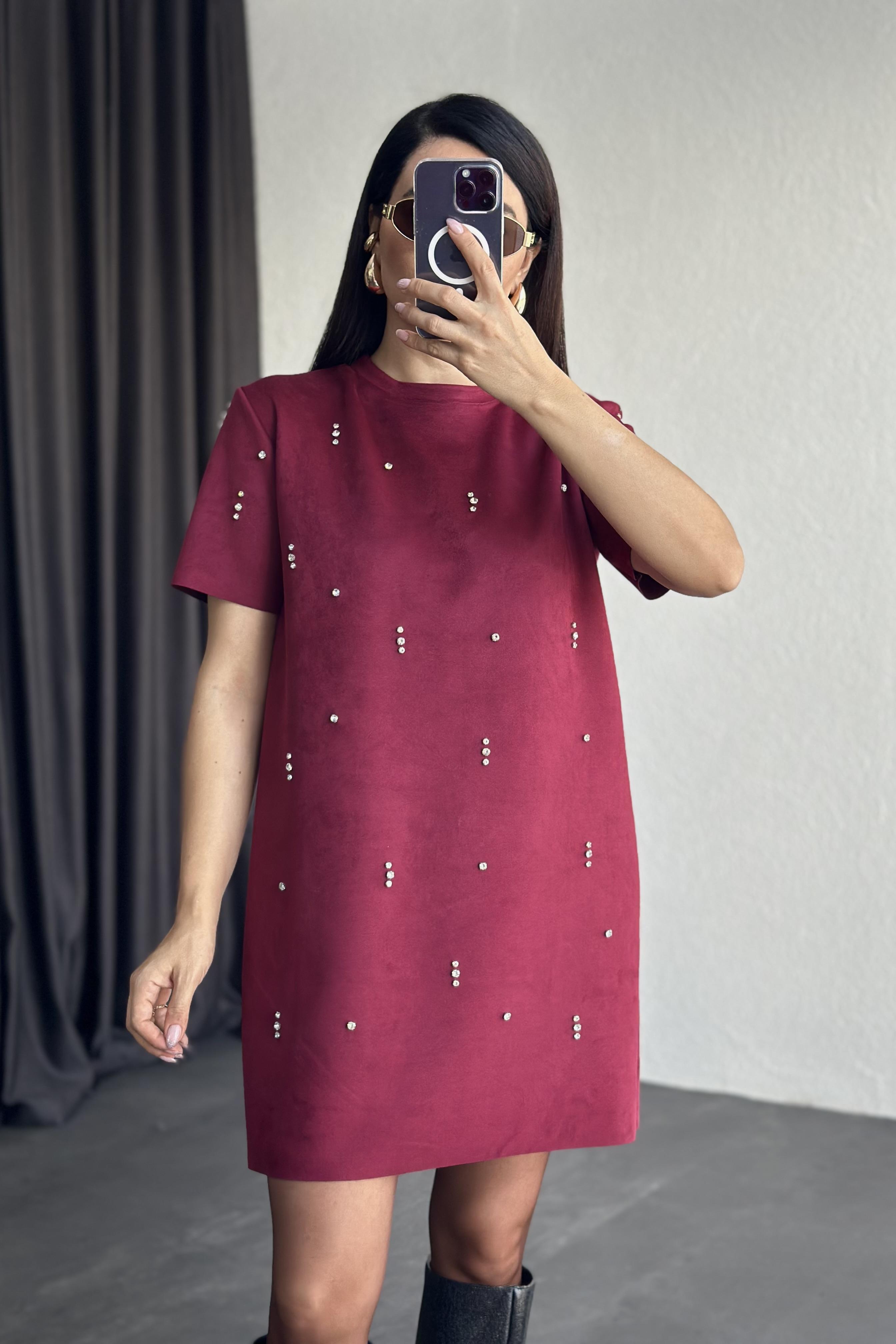 Bordo Renk Çakım Taş Detaylı Süet Elbise