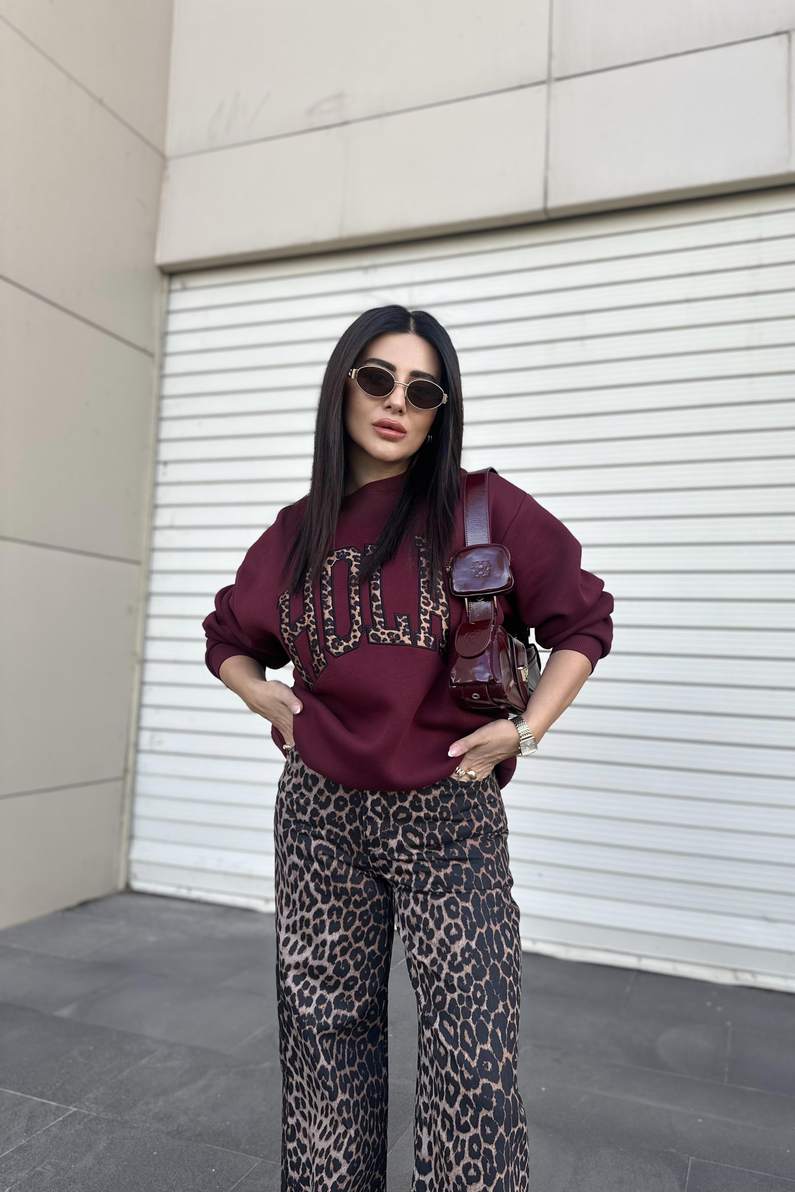 Bordo Renk Hola Sloganlı Şardonlu Sweatshırt