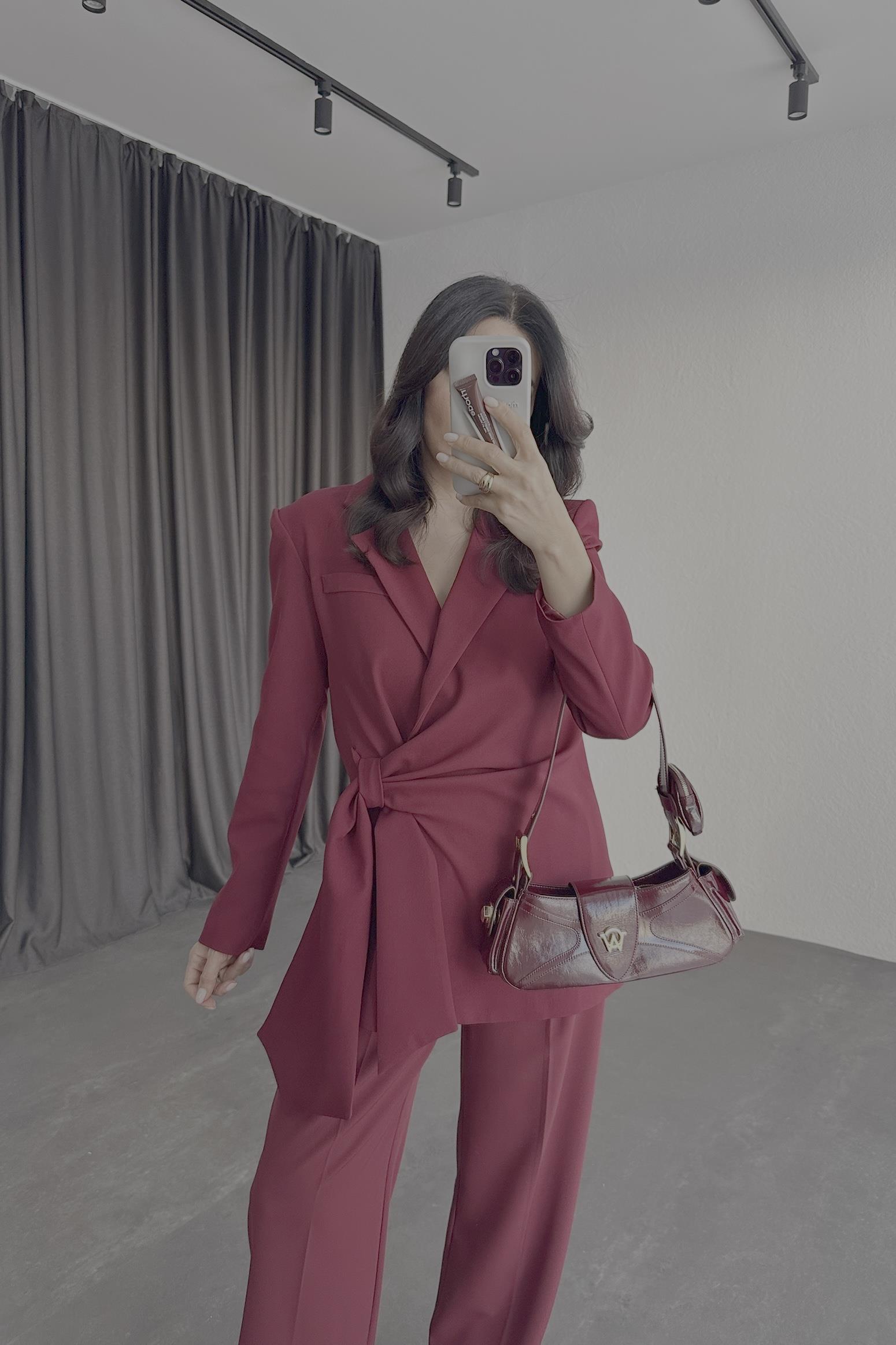 Bordo Renk Vatkalı Bağlama Detaylı Tasarım Blazer Ceket