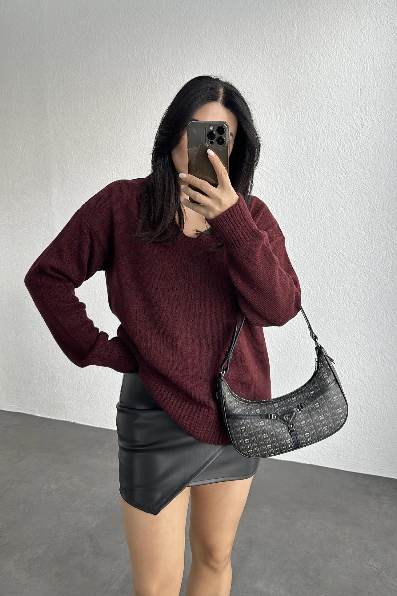 Bordo V Yaka Triko Kazak